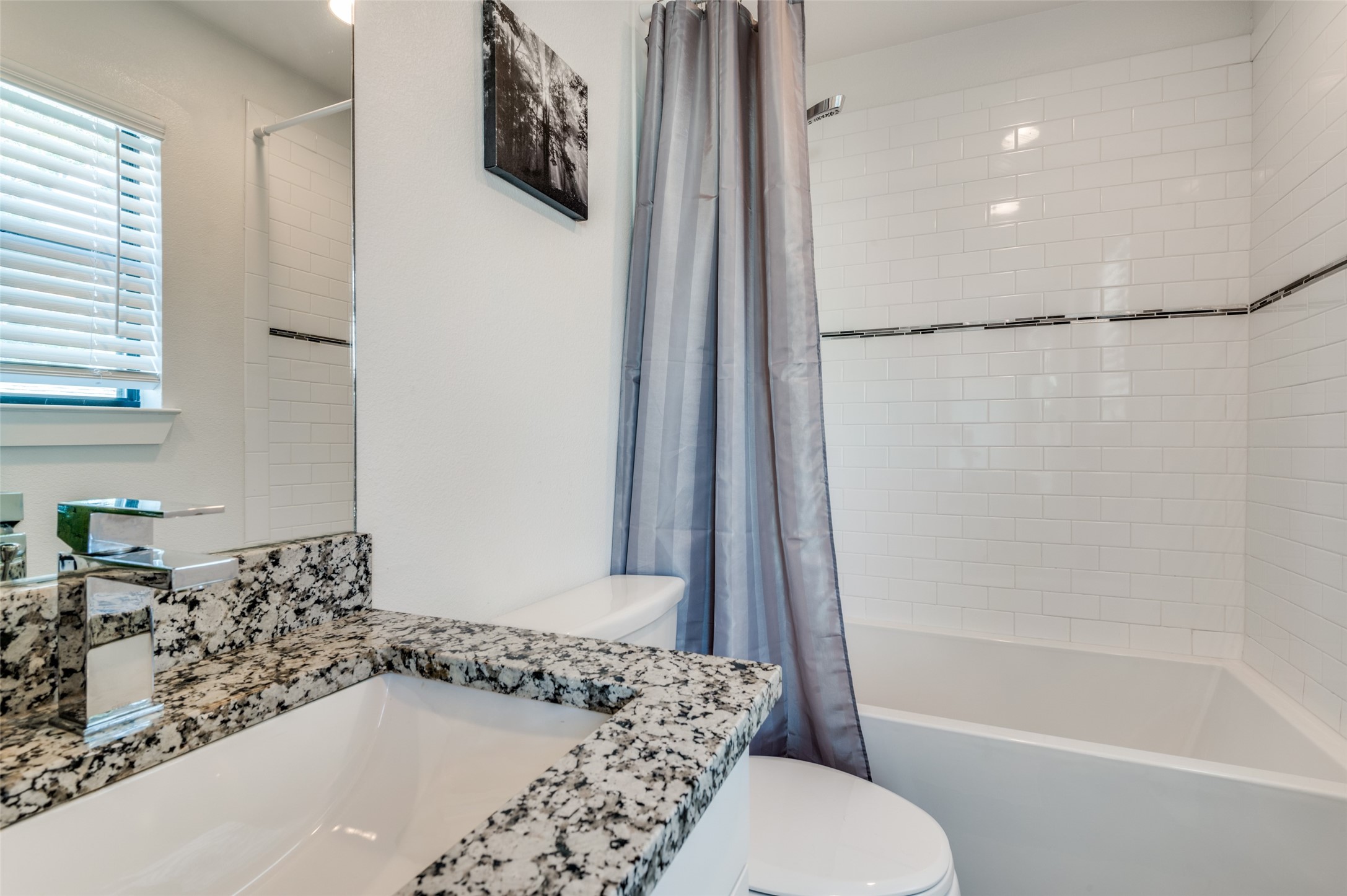 4415 Munger Avenue 2B