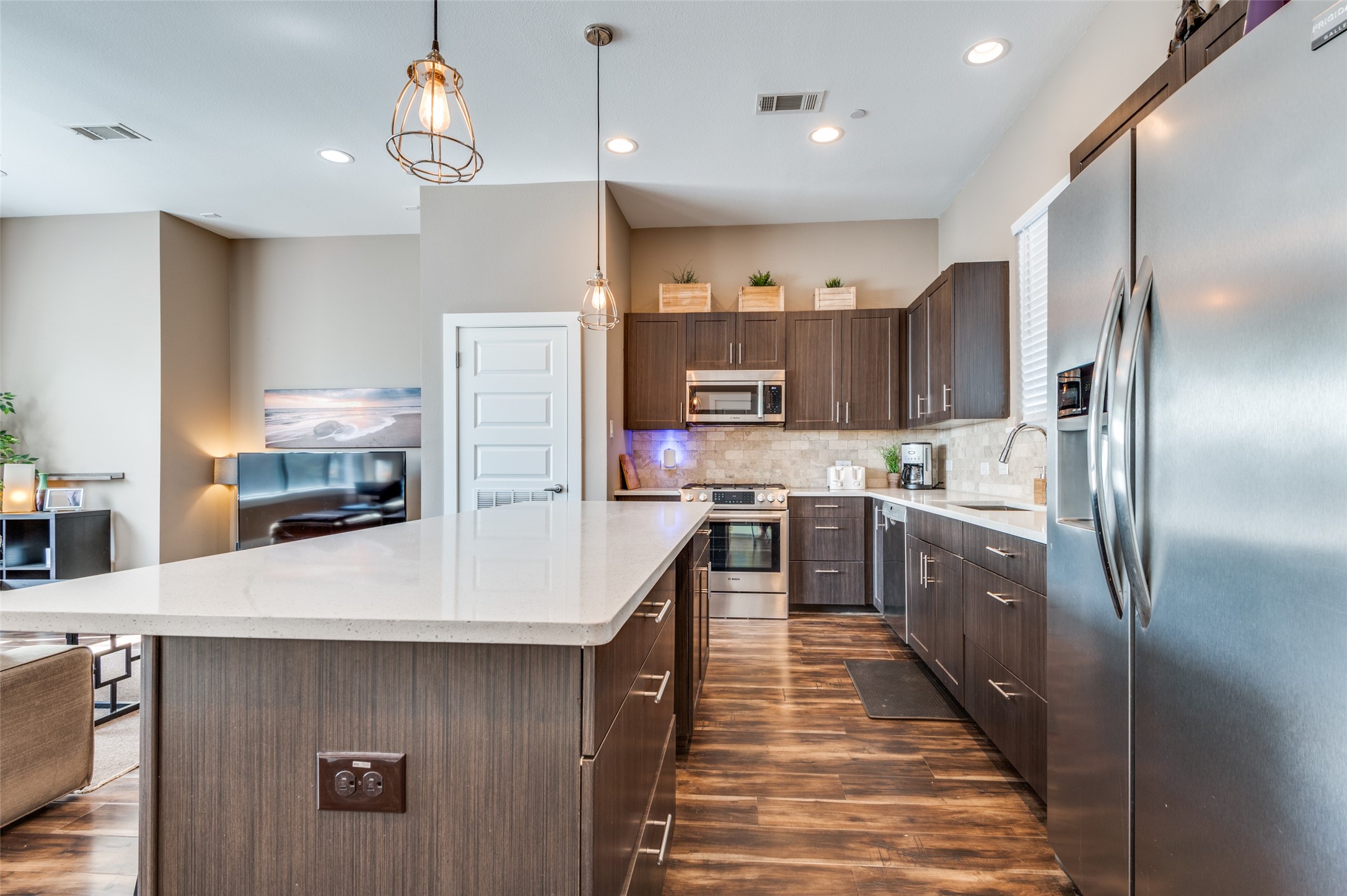 4415 Munger Avenue 2B