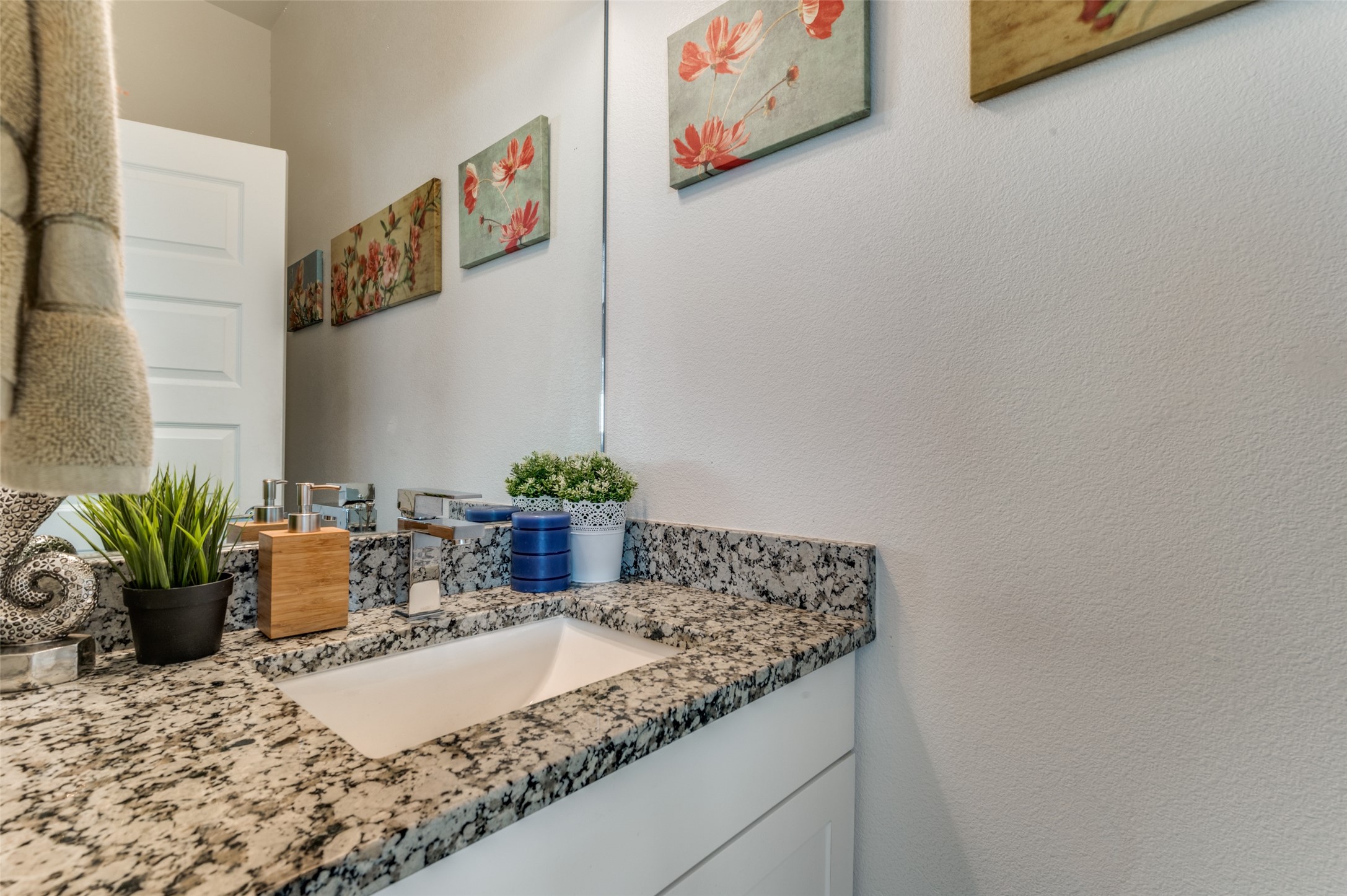 4415 Munger Avenue 2B