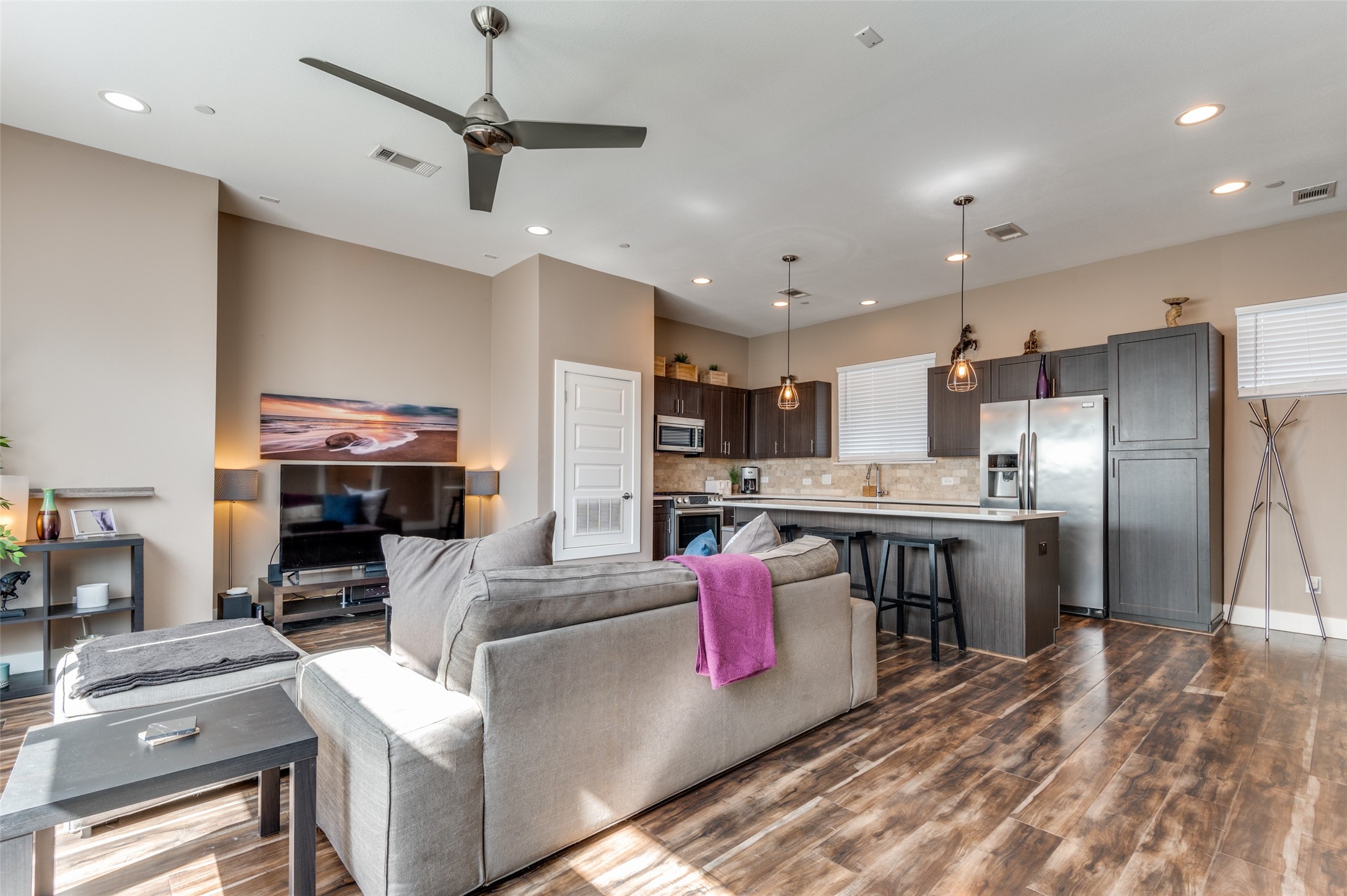 4415 Munger Avenue 2B