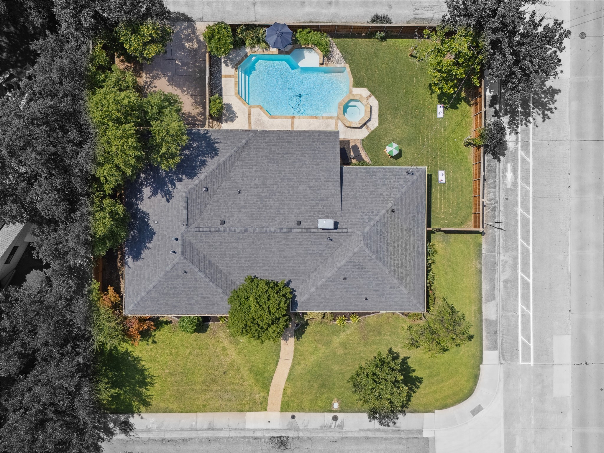 3810 Vancouver Circle