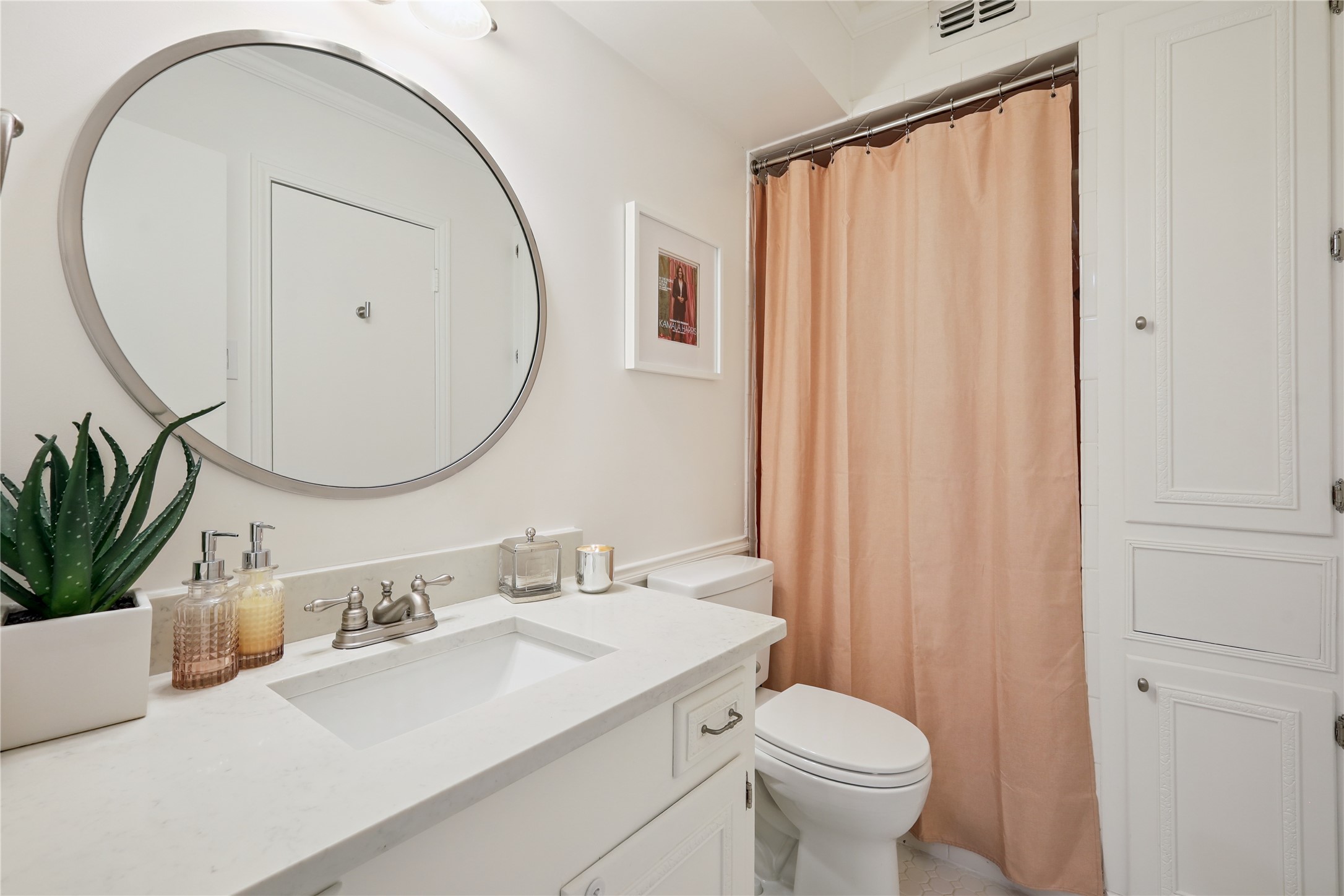 3810 Vancouver Circle