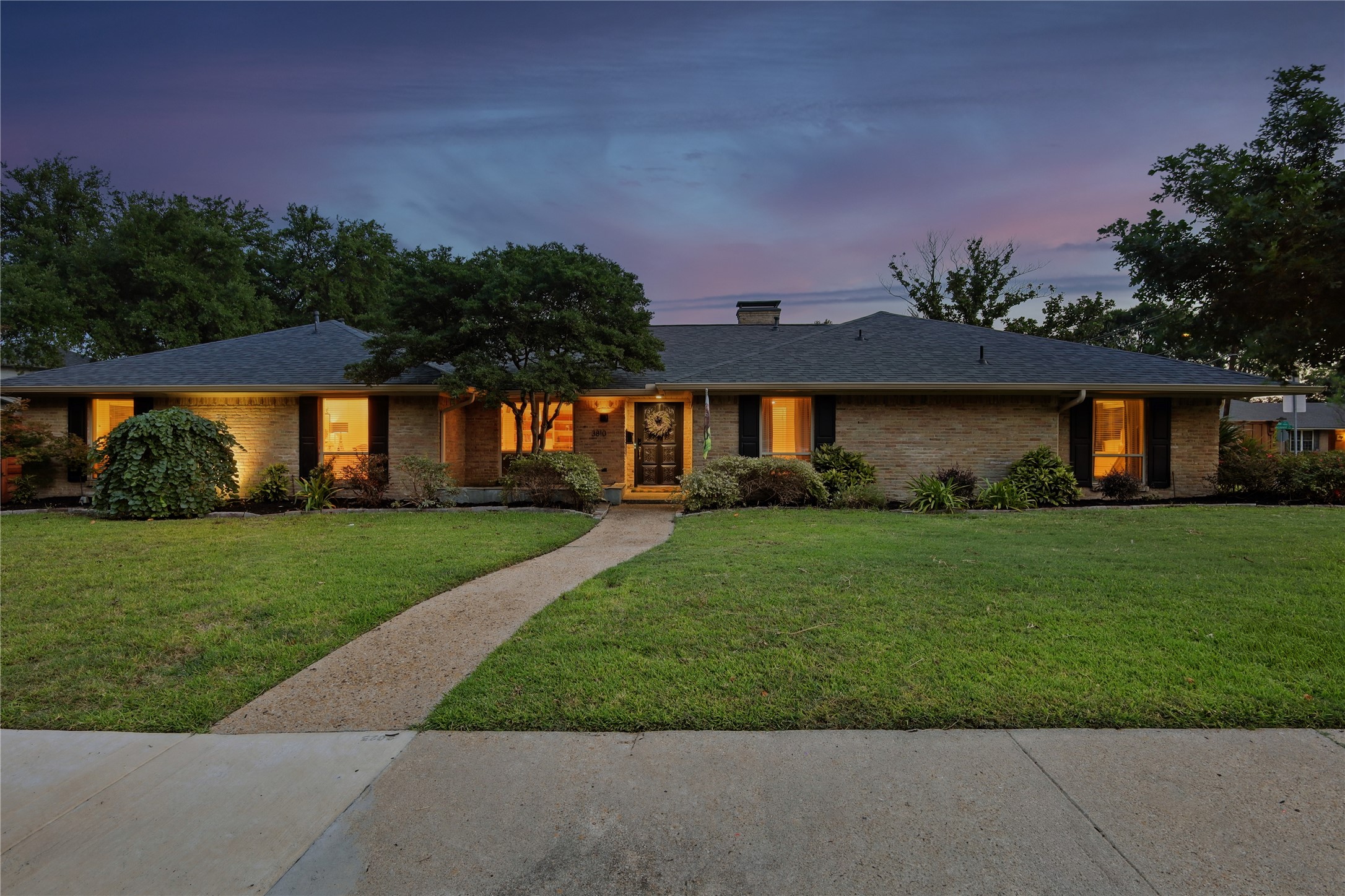 3810 Vancouver Circle