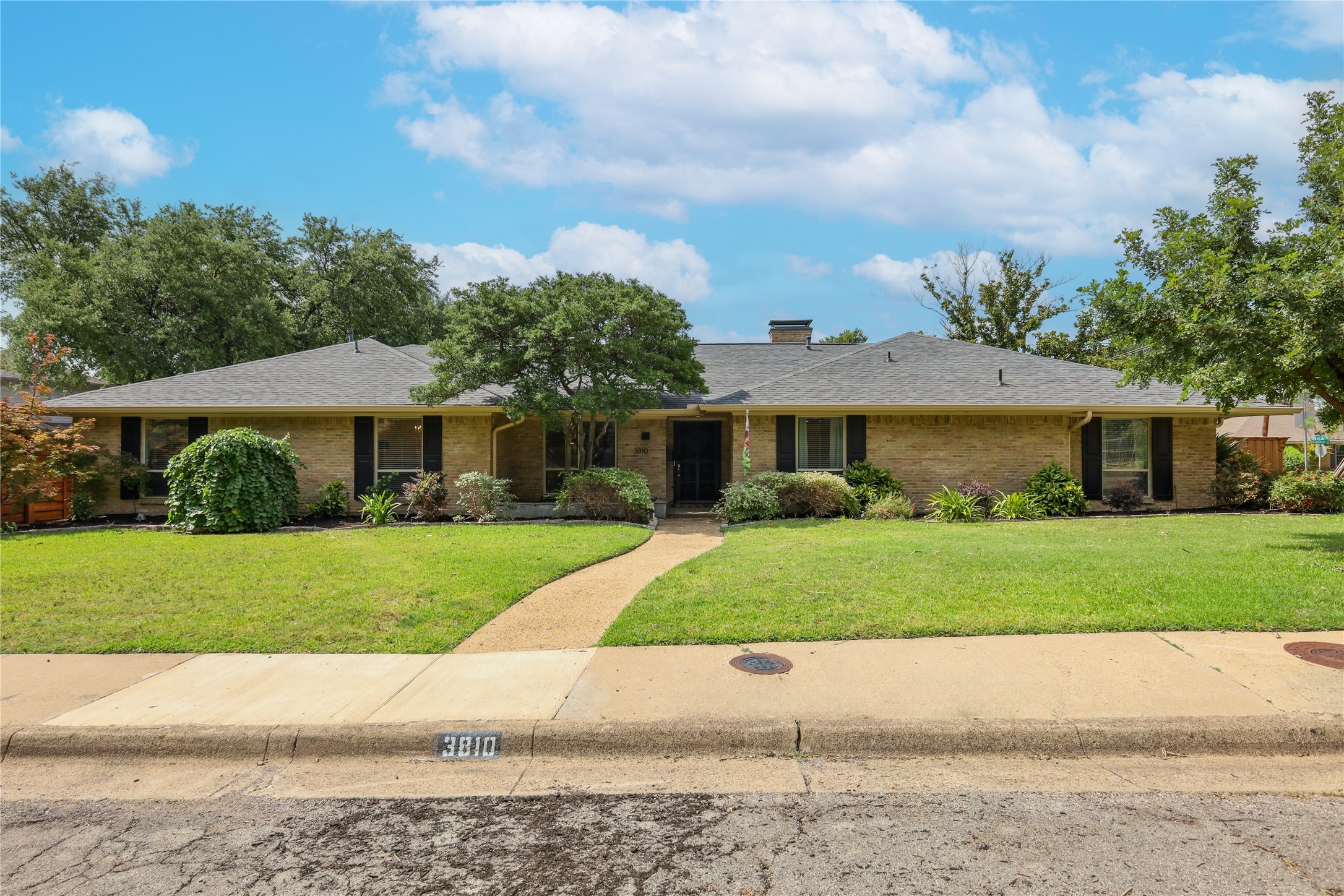 3810 Vancouver Circle