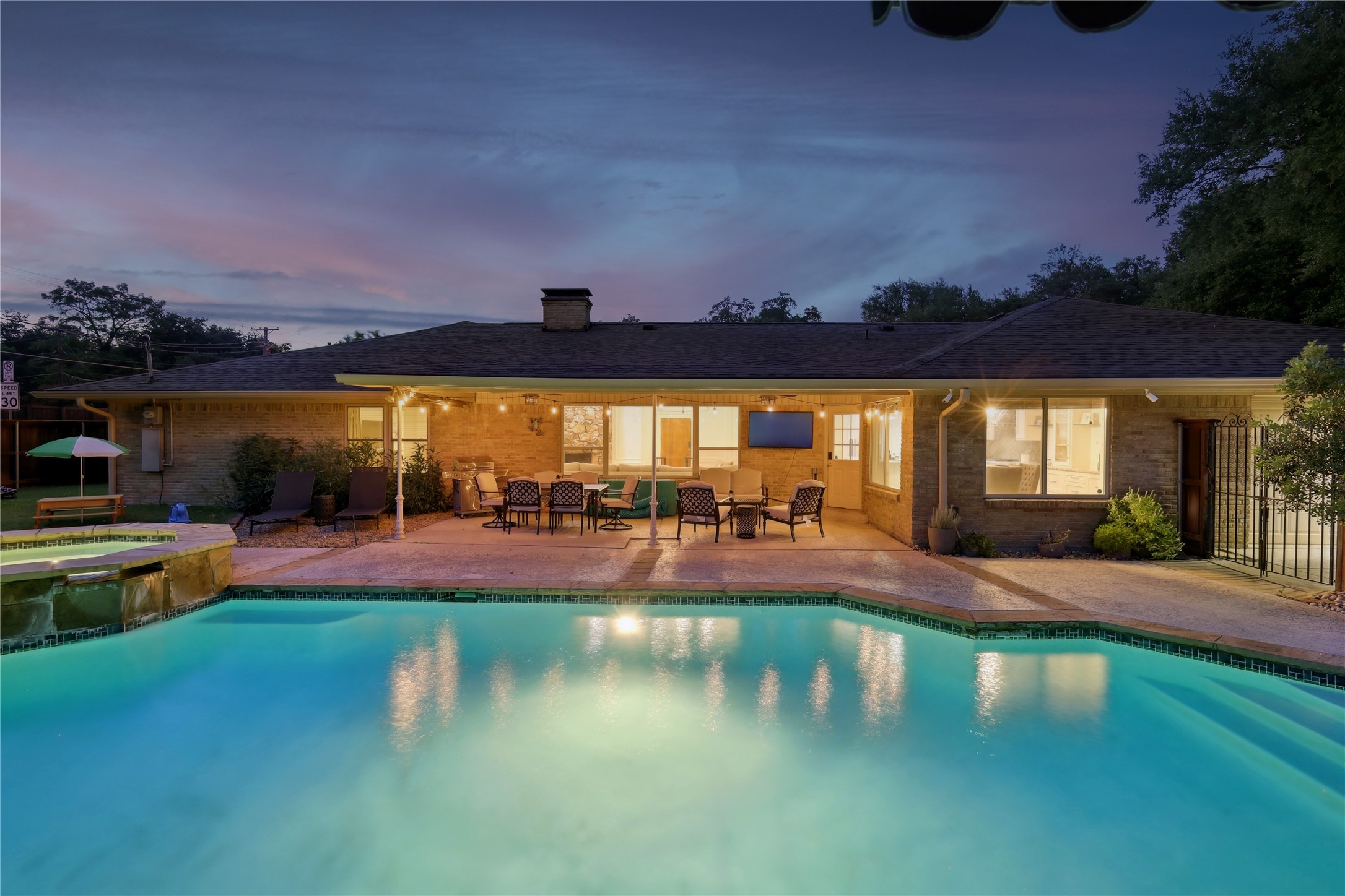 3810 Vancouver Circle