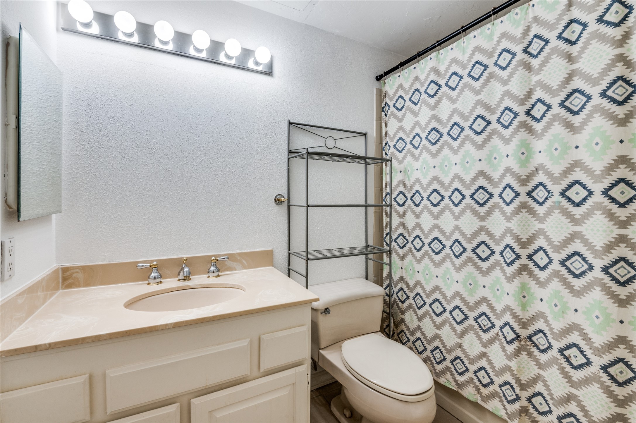 3208 Cole Avenue 1204