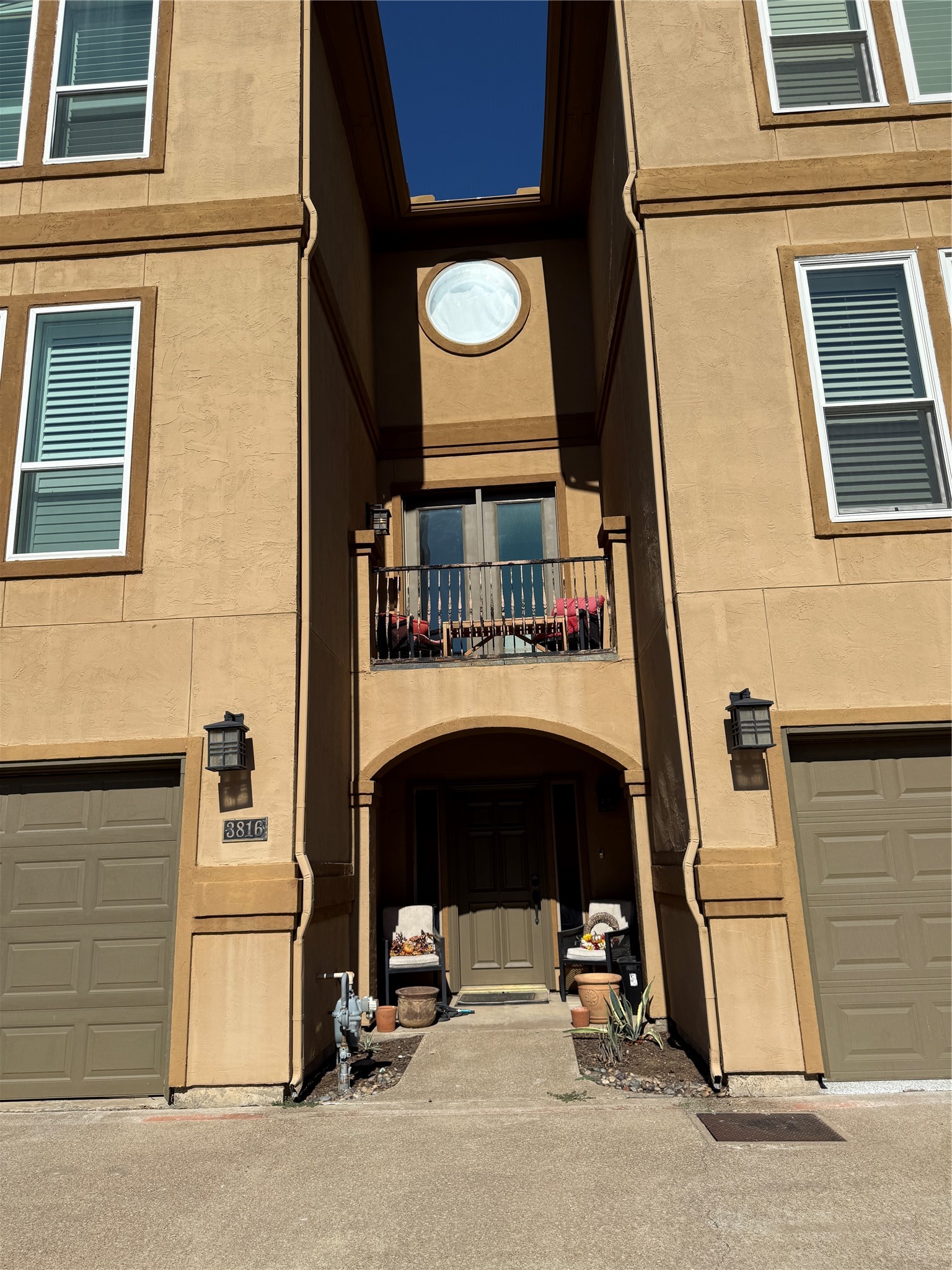 3816 Brown Street