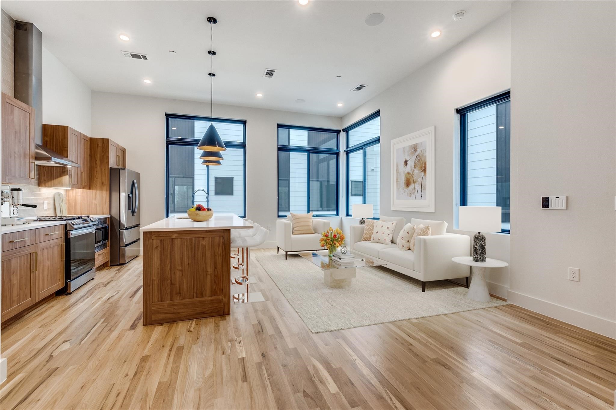 5609 Live Oak Street 501