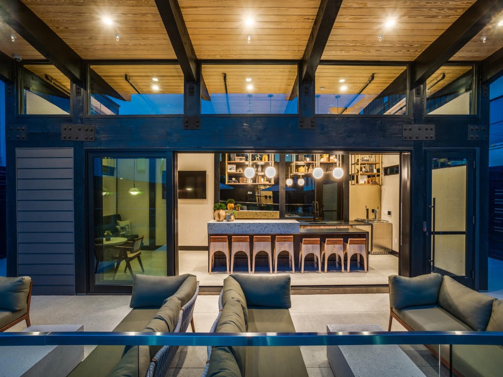 5609 Live Oak Street 501