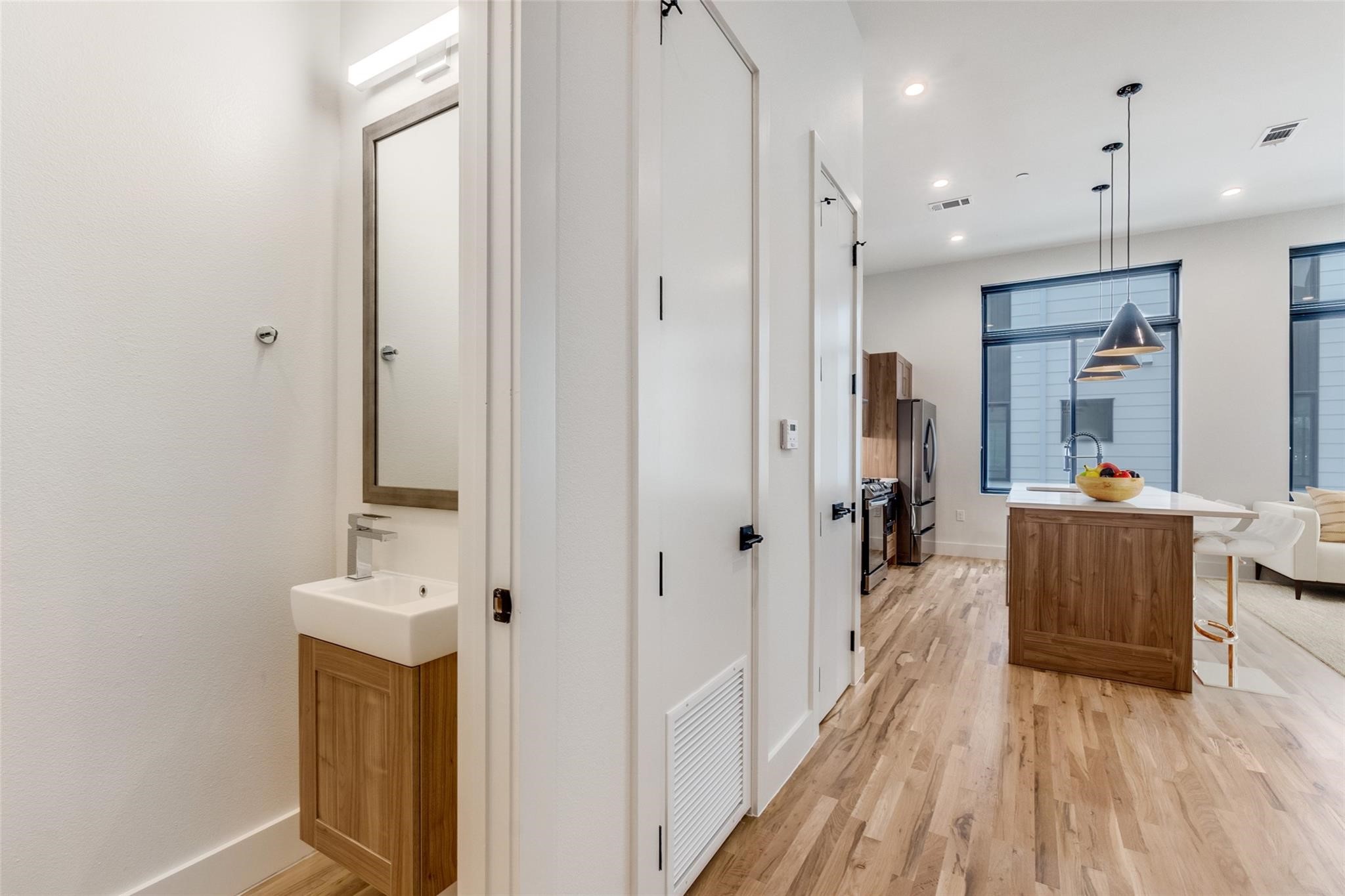 5609 Live Oak Street 501