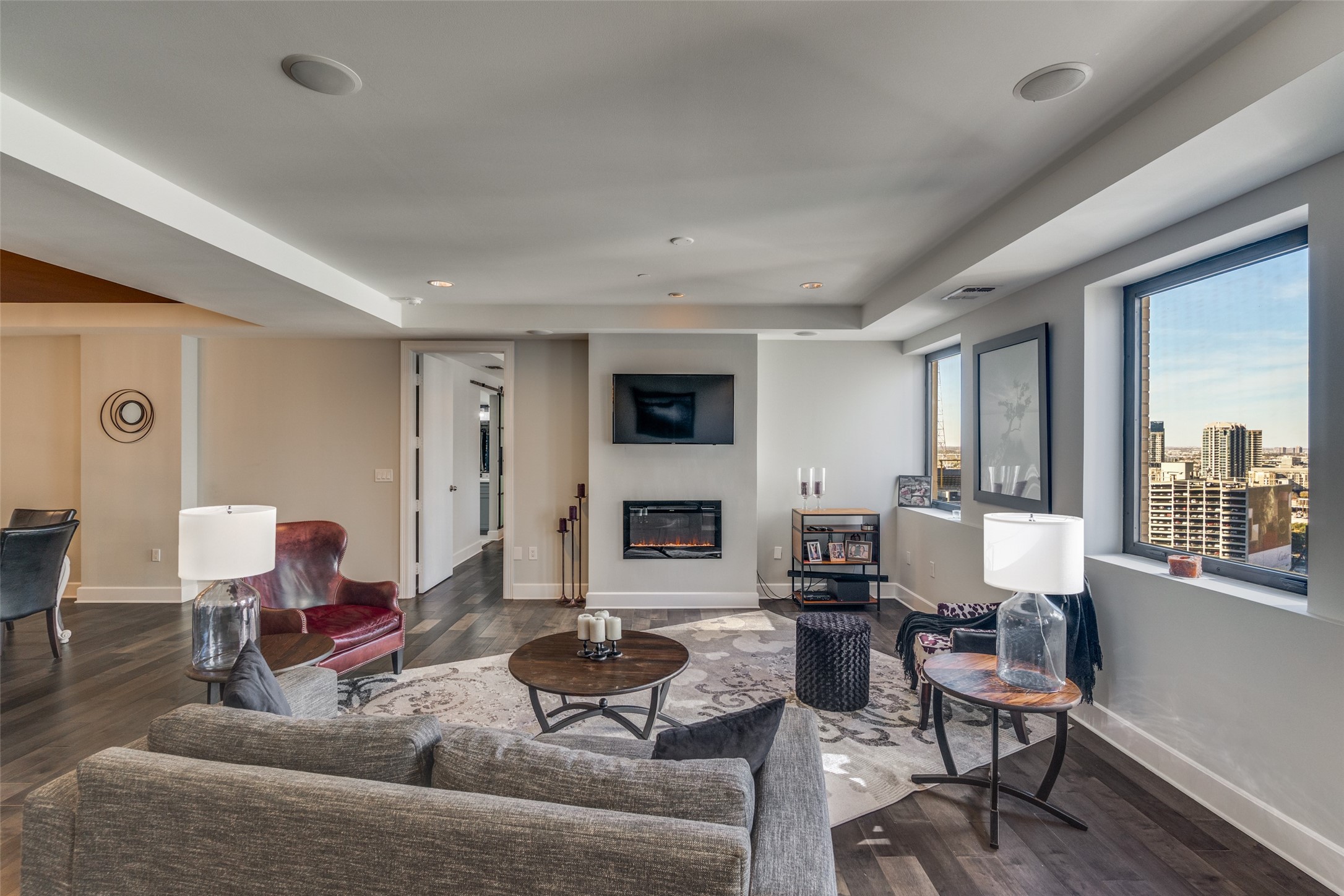 1505 Elm Street 1504