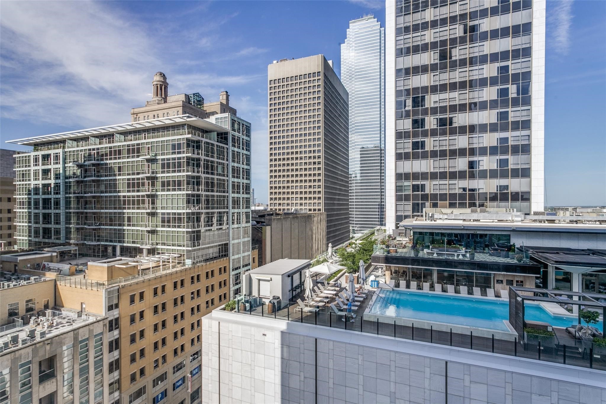 1505 Elm Street 1504