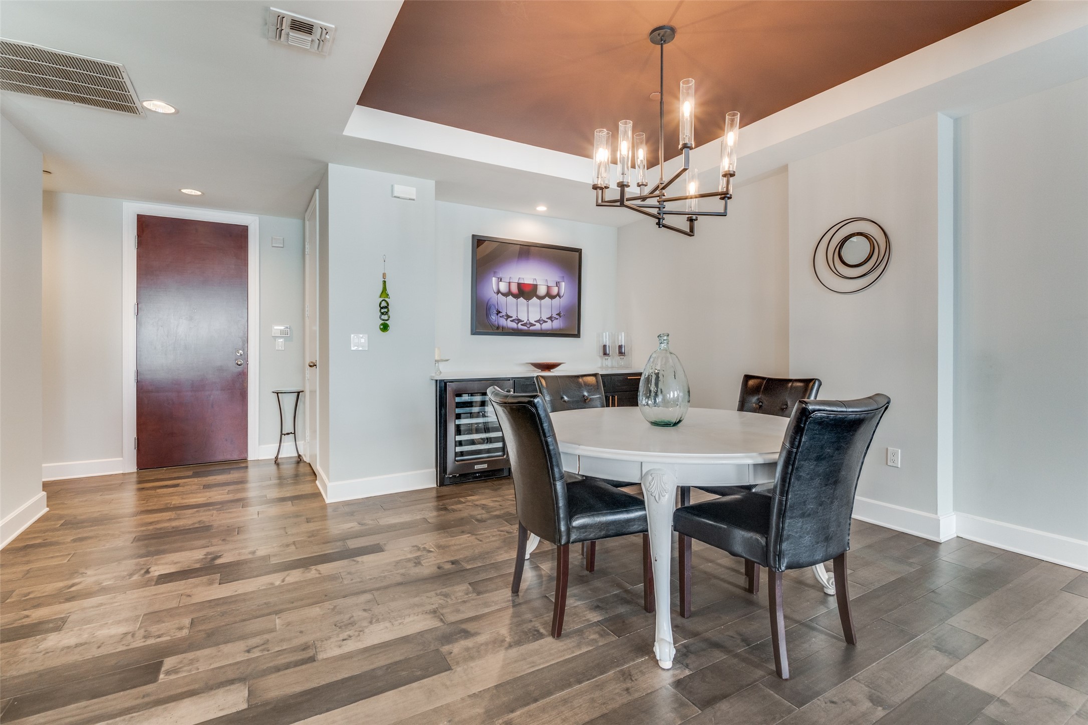1505 Elm Street 1504
