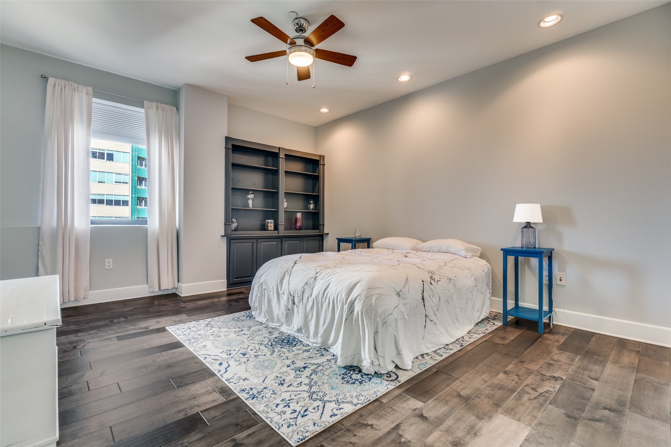 1505 Elm Street 1504