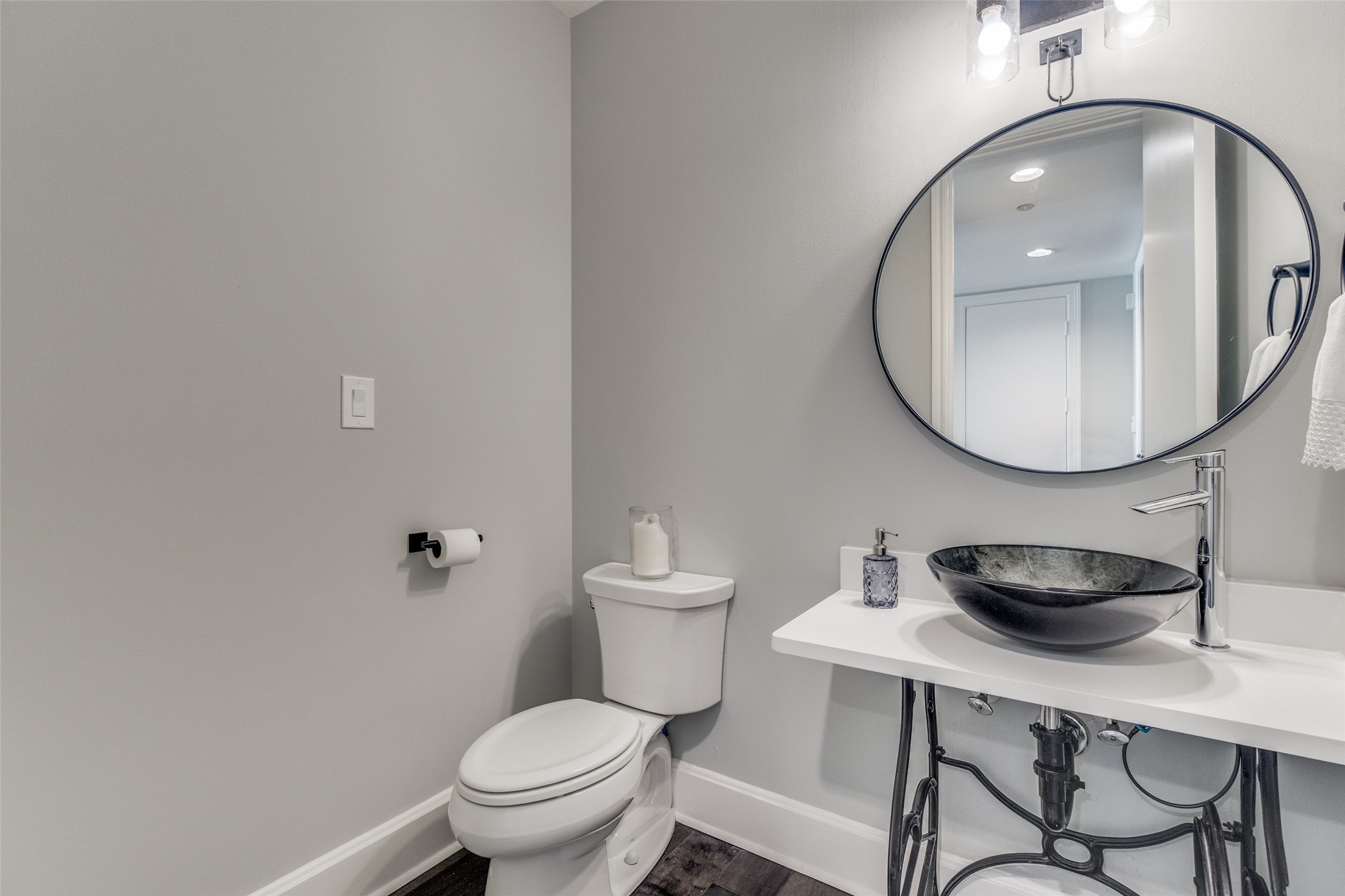 1505 Elm Street 1504