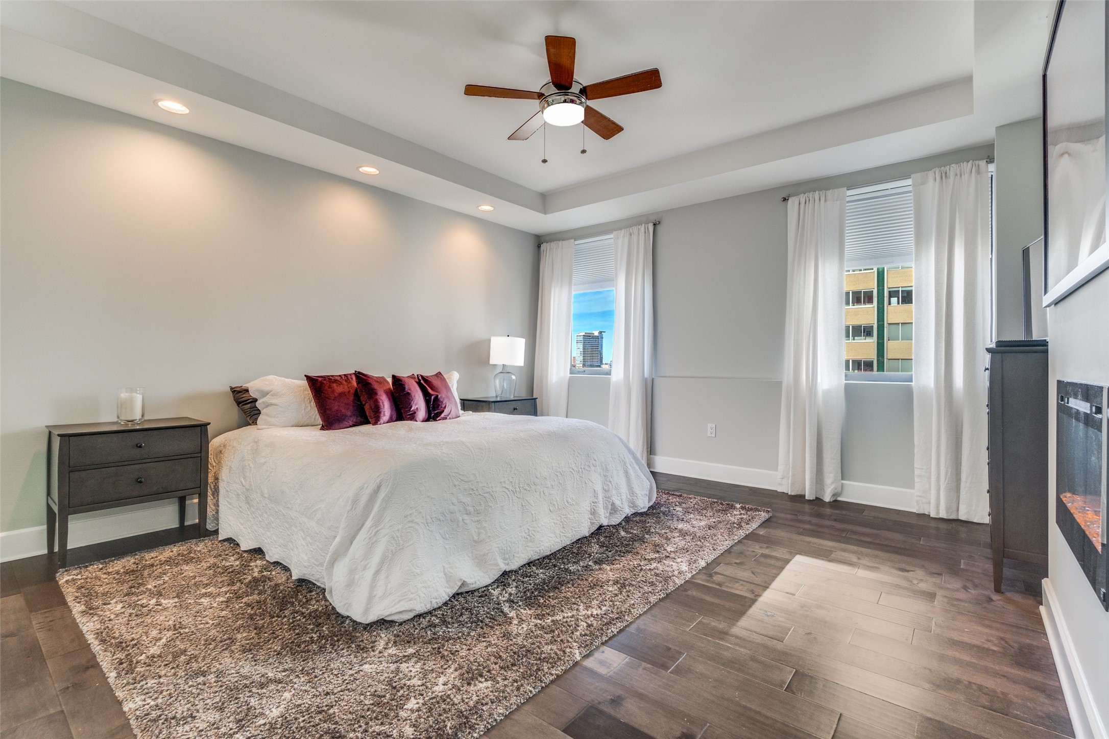 1505 Elm Street 1504