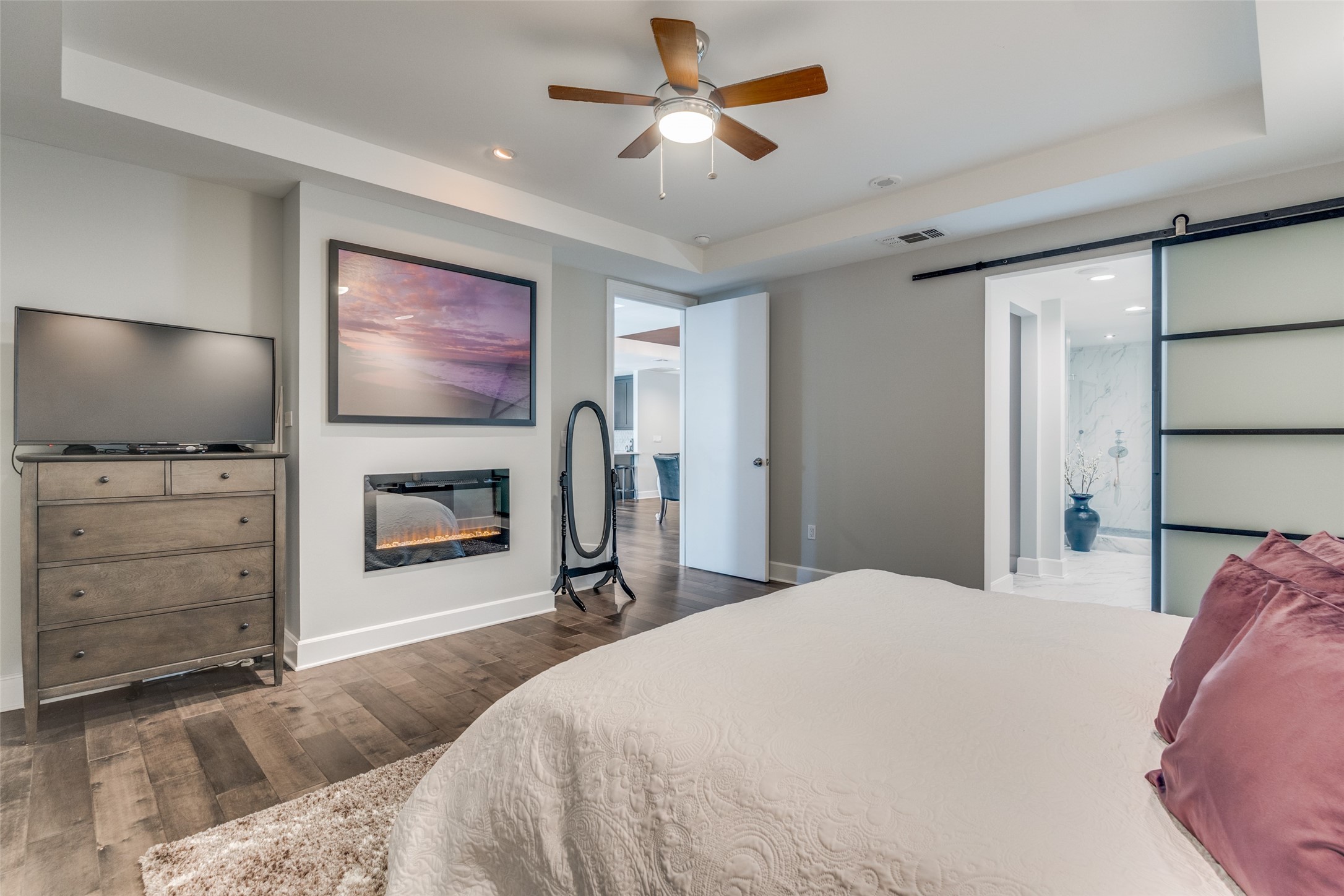 1505 Elm Street 1504