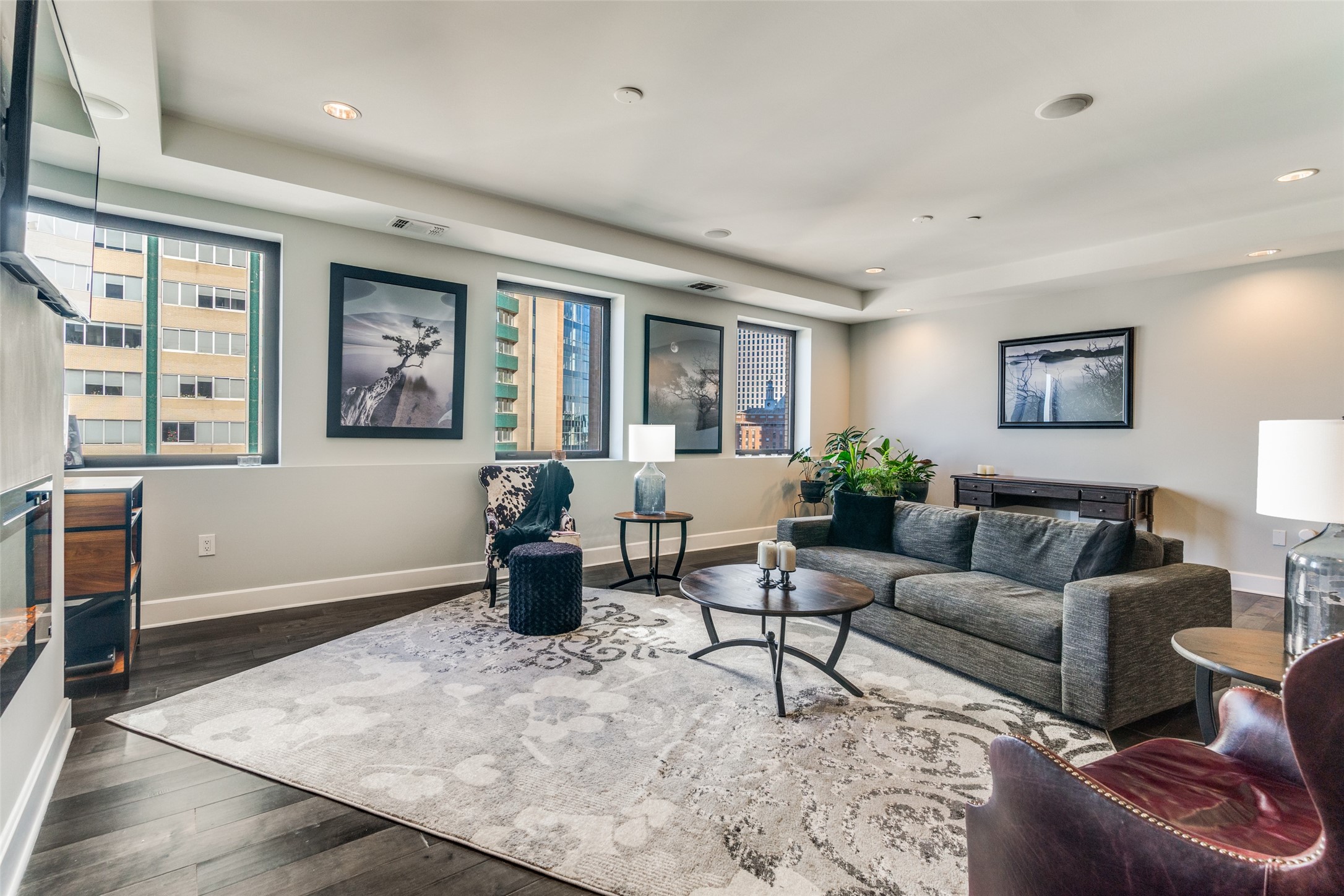 1505 Elm Street 1504