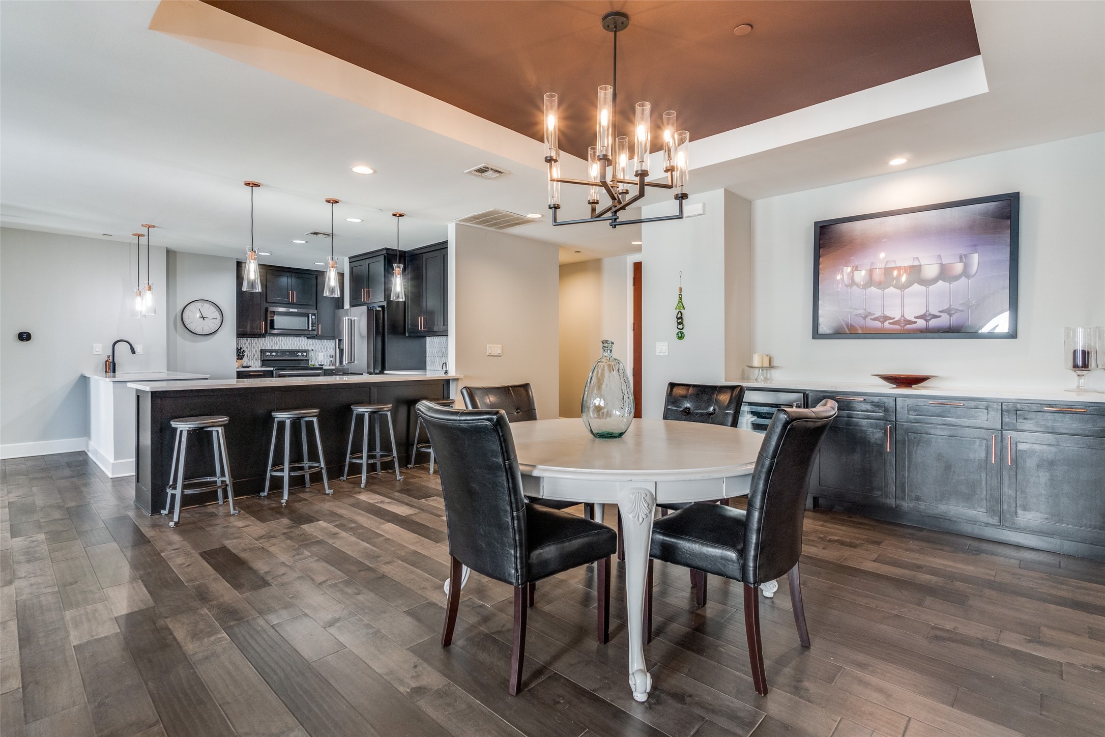 1505 Elm Street 1504