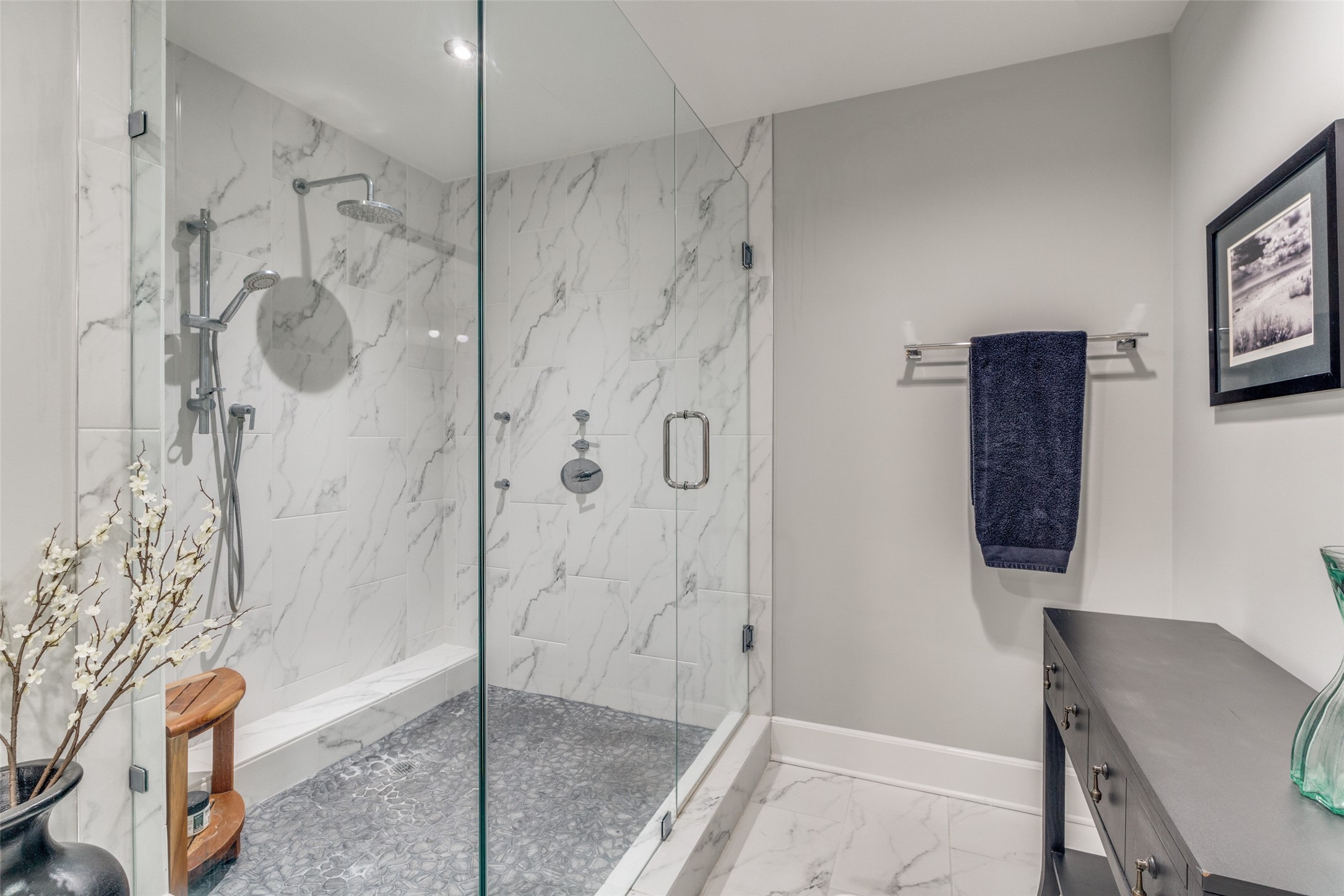 1505 Elm Street 1504