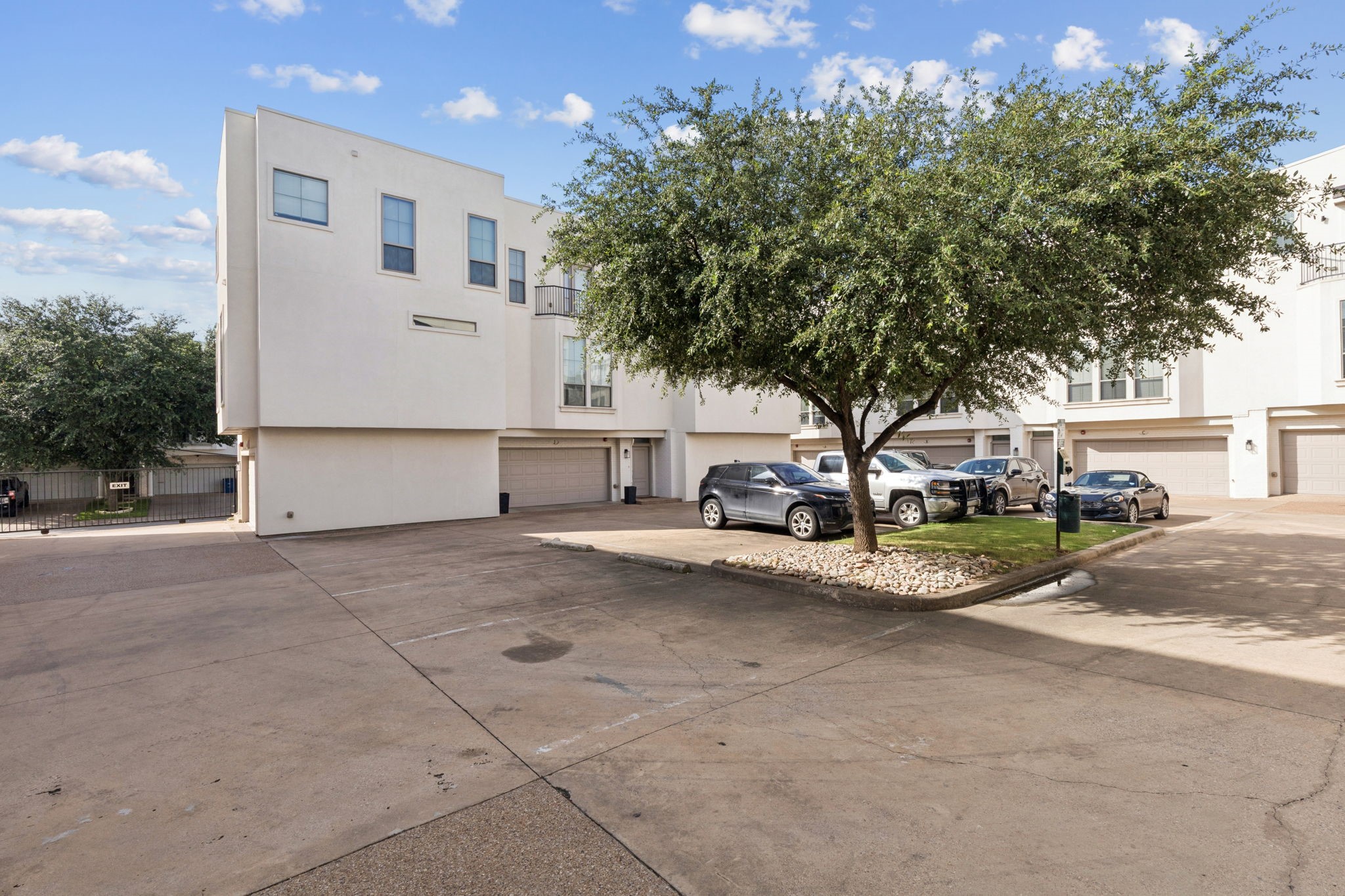 2100 N Fitzhugh Avenue D