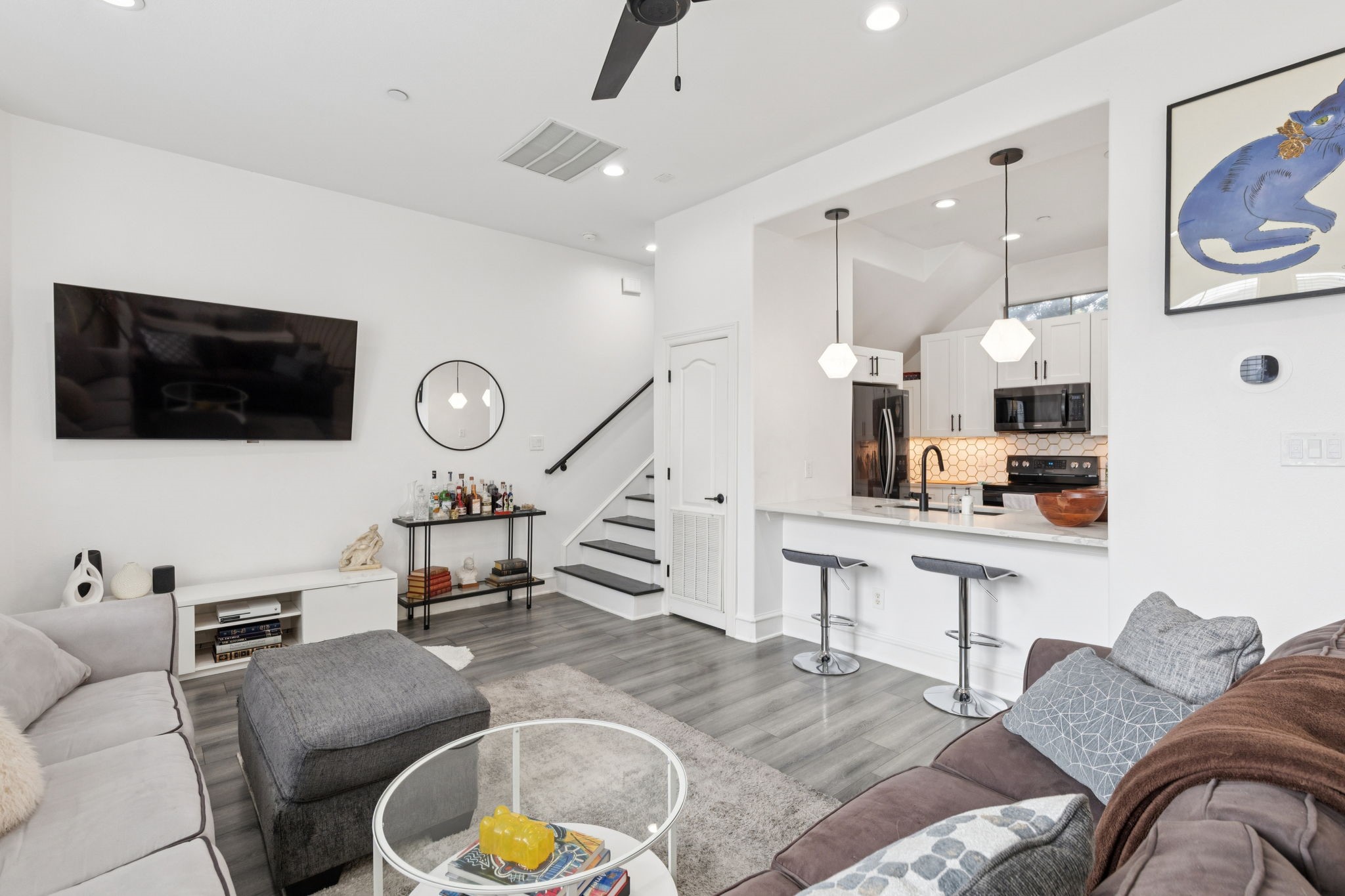 2100 N Fitzhugh Avenue D