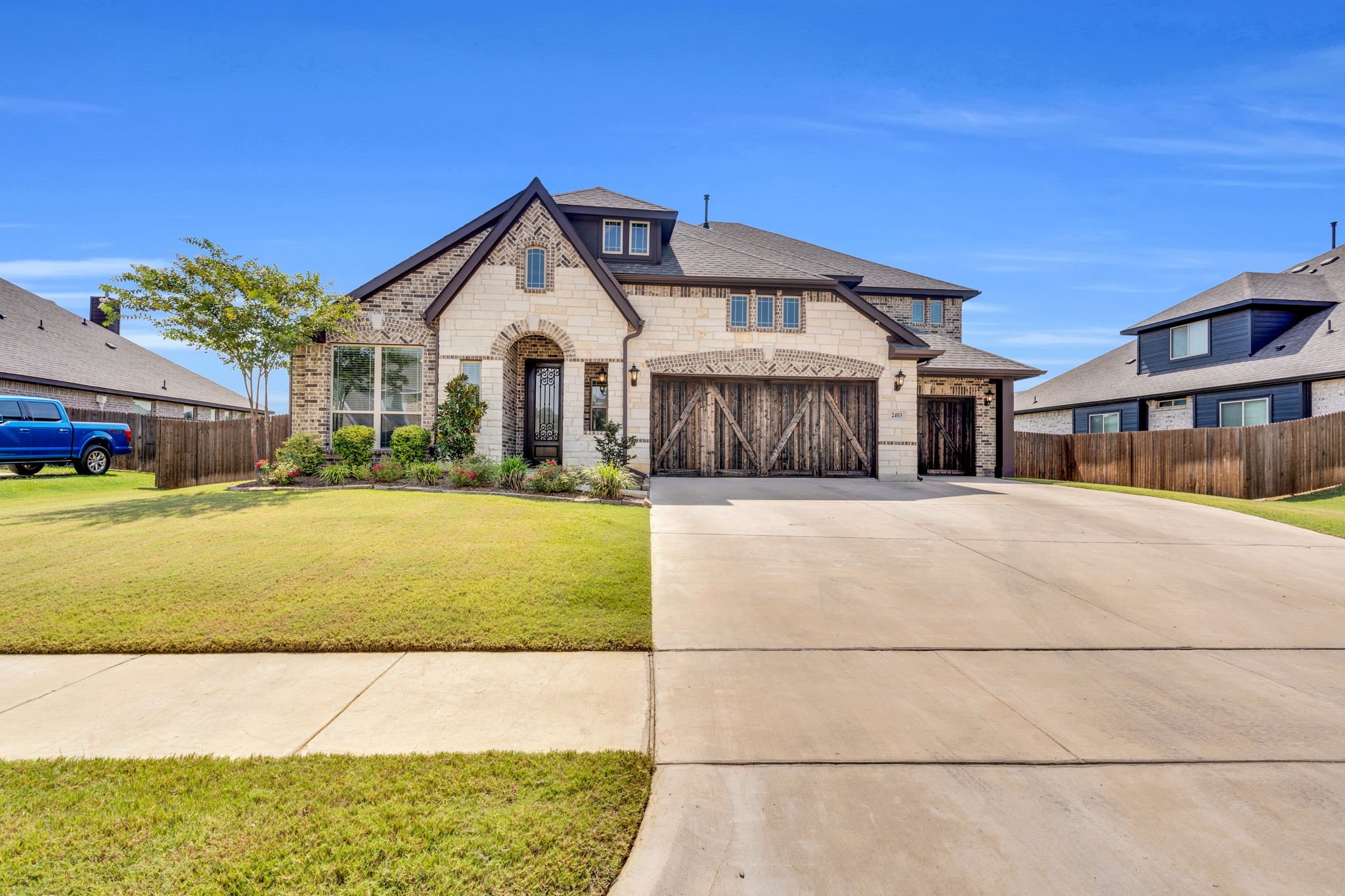 2403 Bear Trail