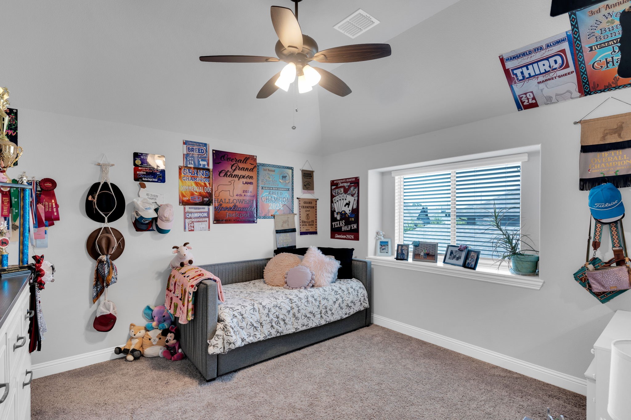 2403 Bear Trail