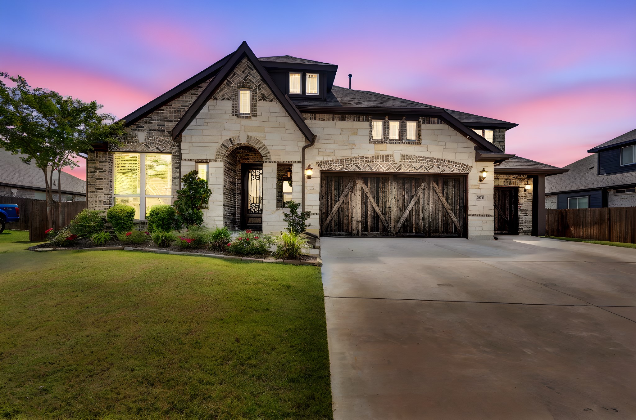 2403 Bear Trail