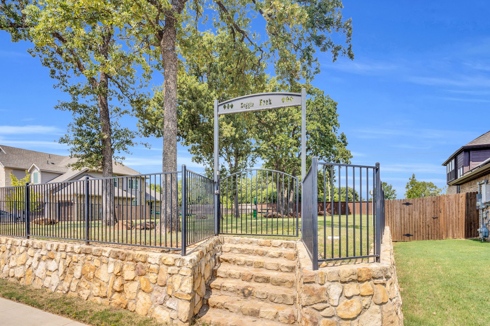 2403 Bear Trail