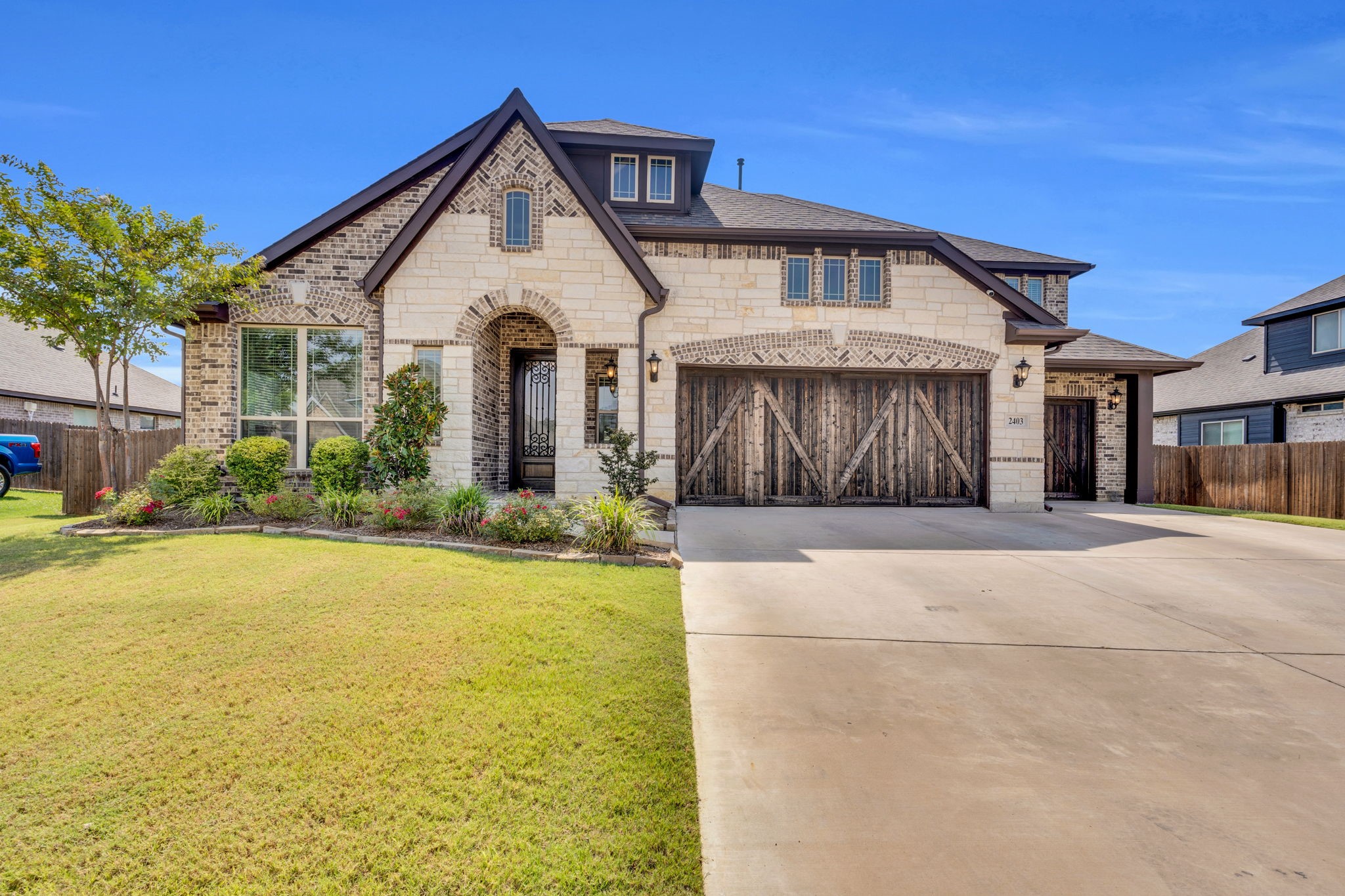 2403 Bear Trail