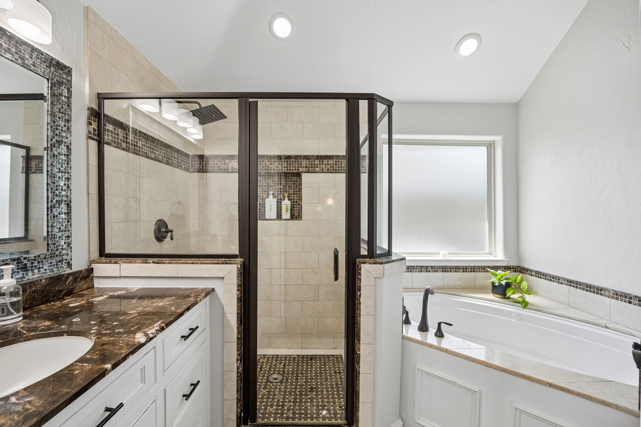 3406 Valley View Lane