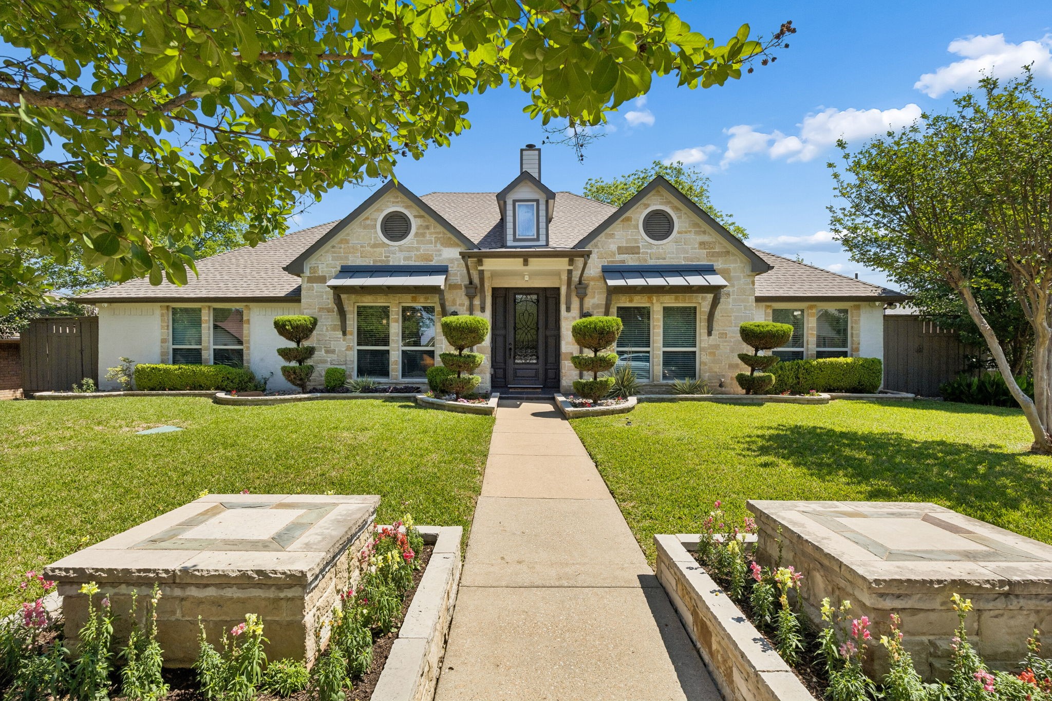 3406 Valley View Lane