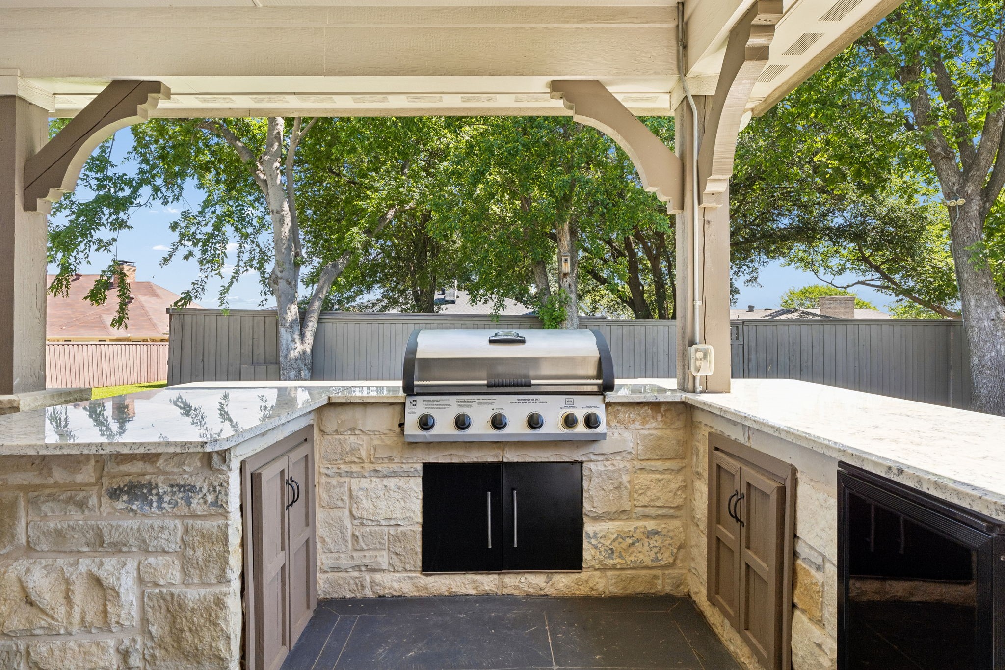 3406 Valley View Lane