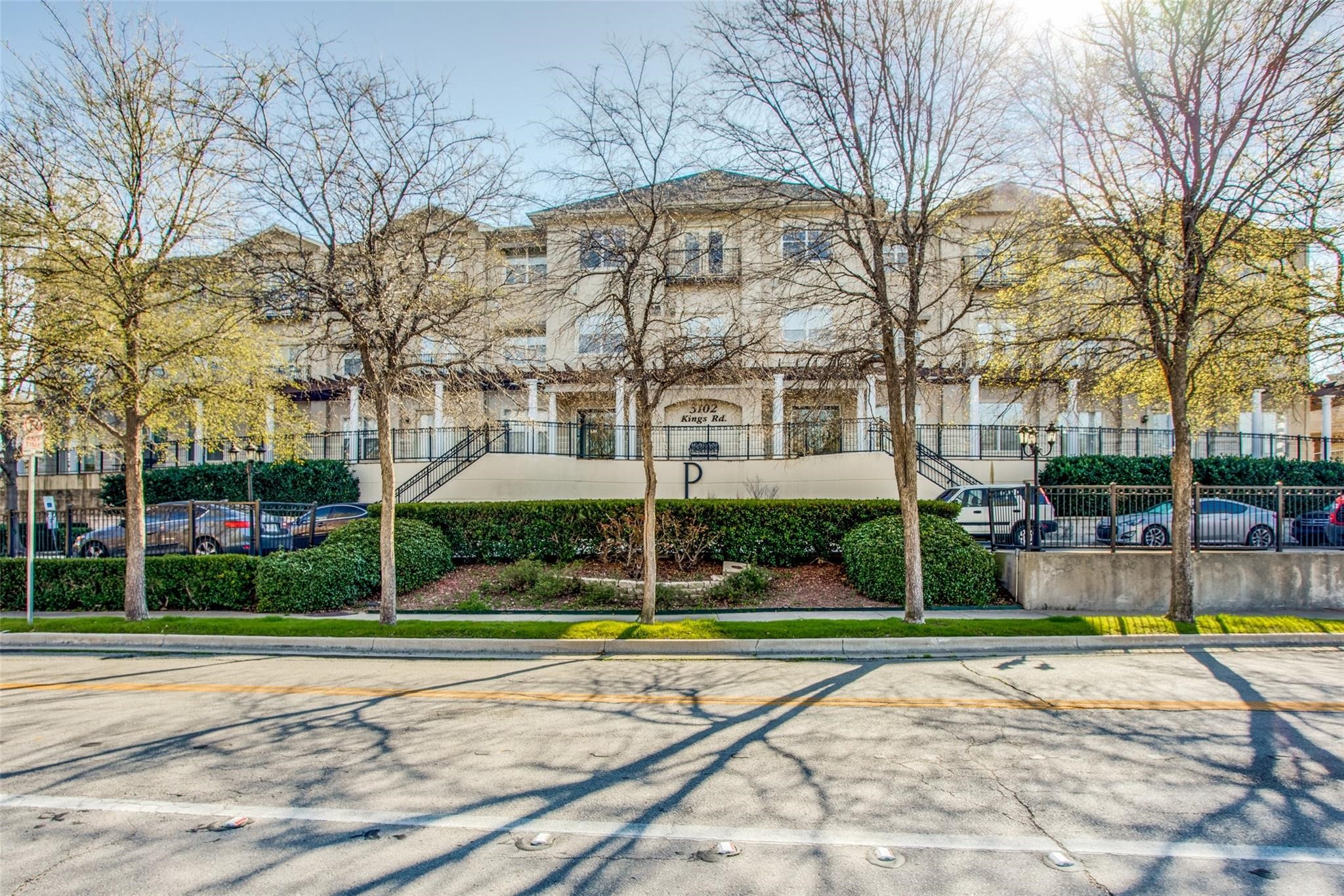3102 Kings Road 2303