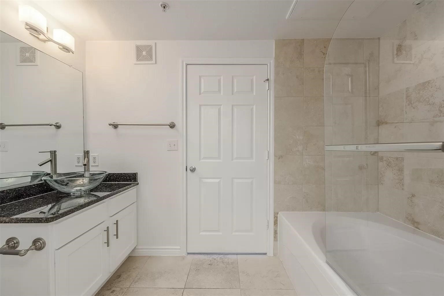 3102 Kings Road 2303