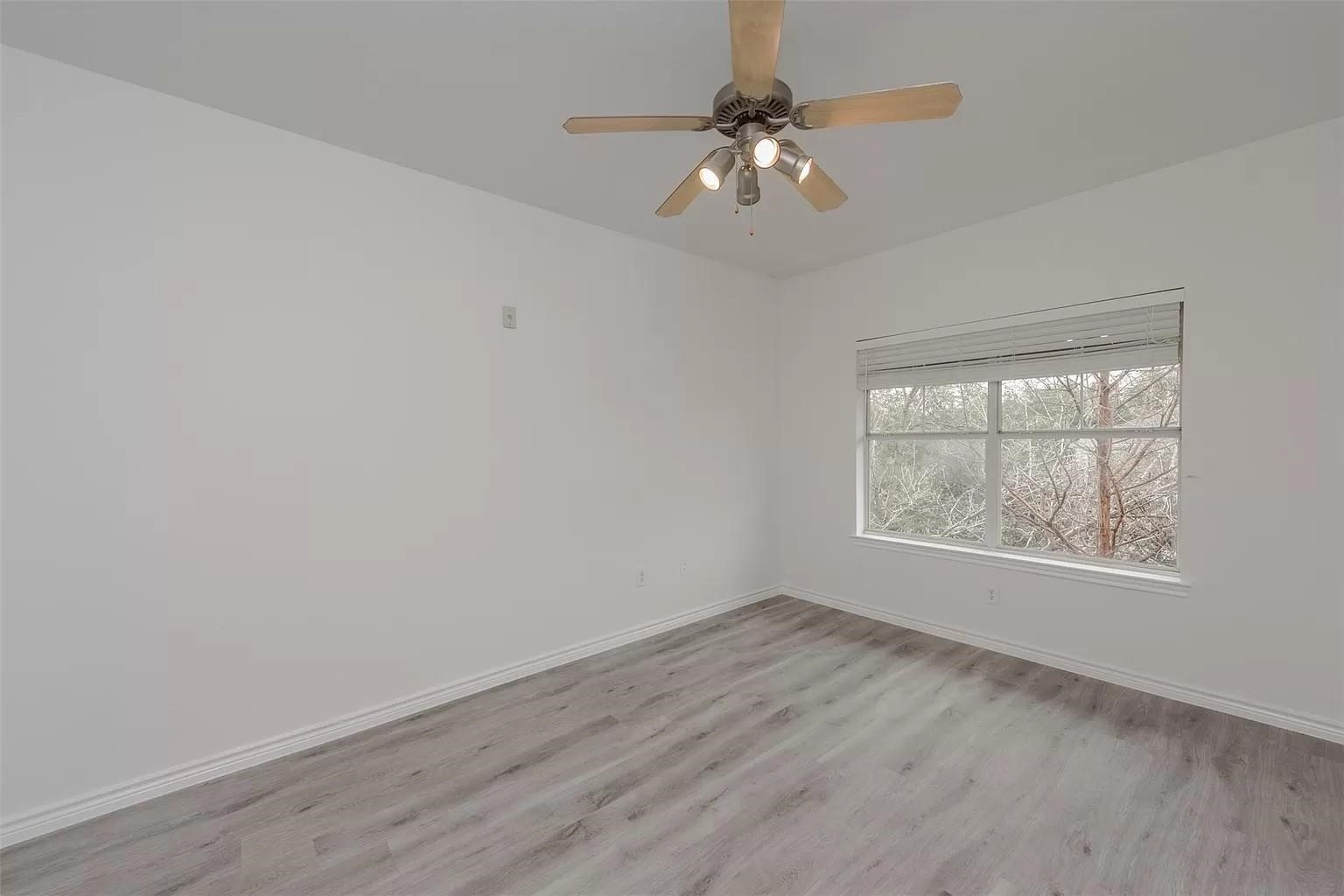 3102 Kings Road 2303