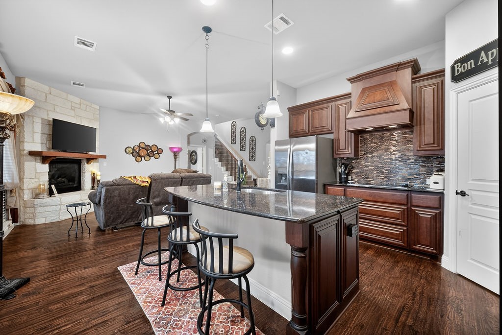 2840 Mariposa Drive