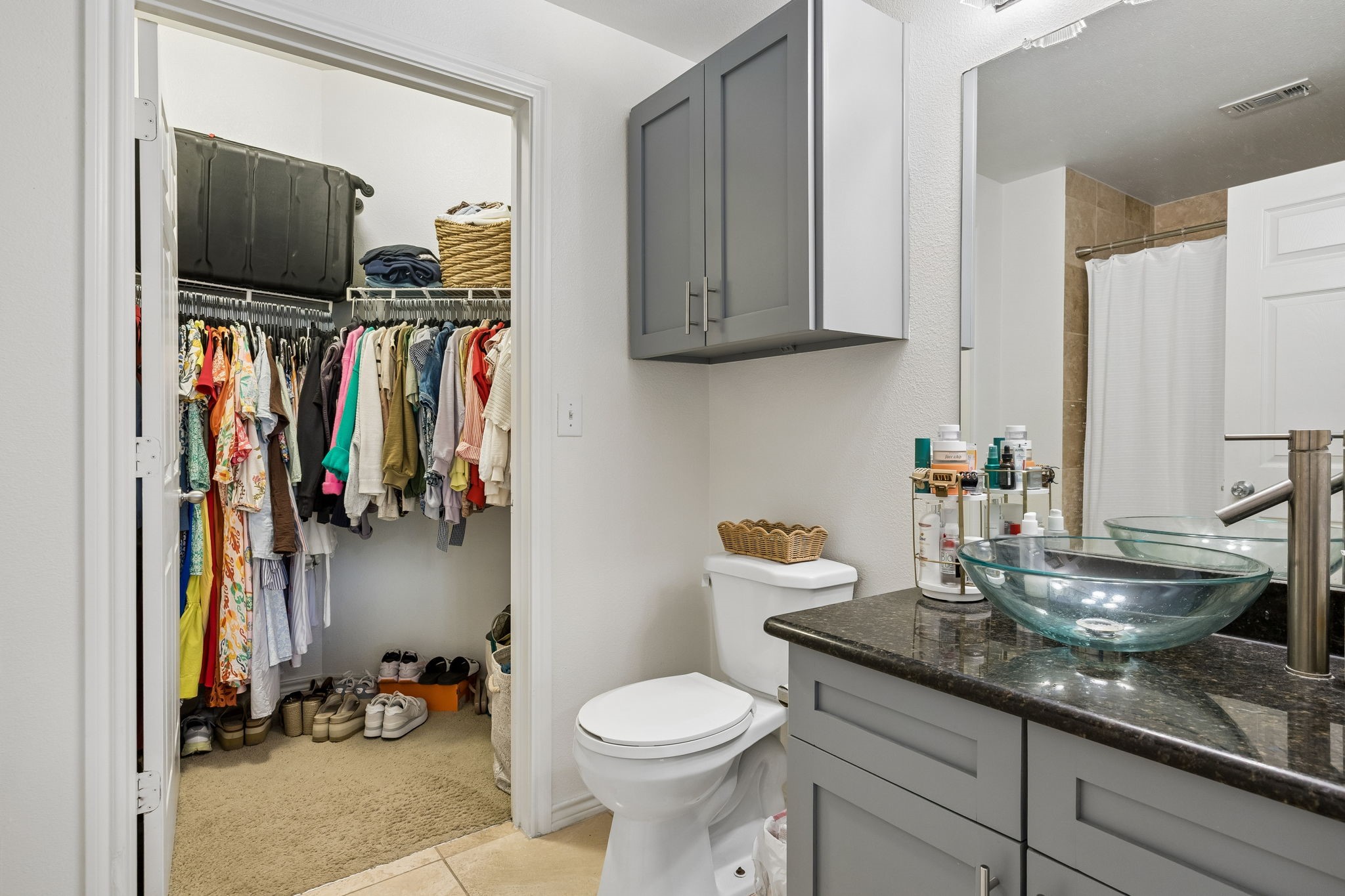 3102 Kings Road 1211