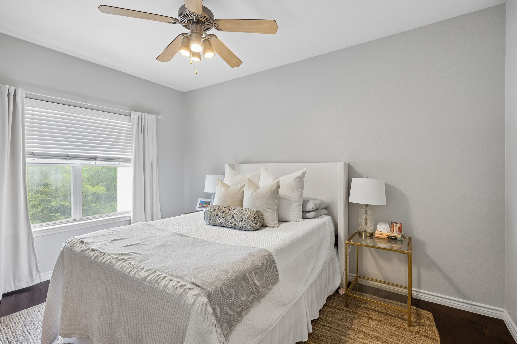 3102 Kings Road 1211