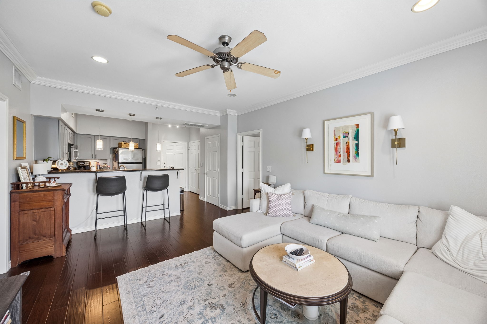 3102 Kings Road 1211