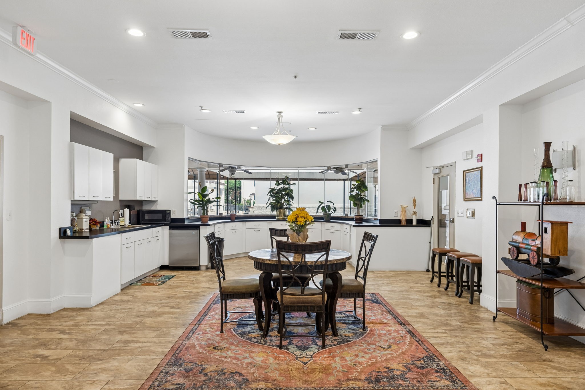 3102 Kings Road 1211
