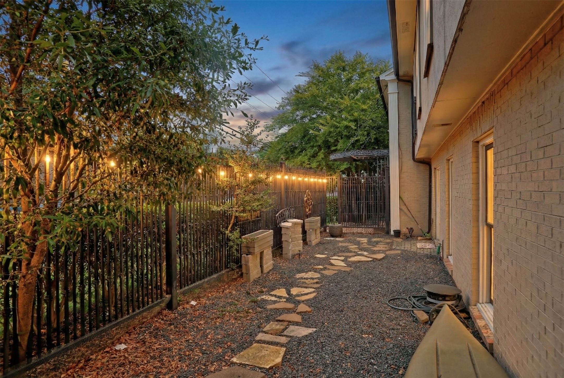 7736 Meadow Road 102