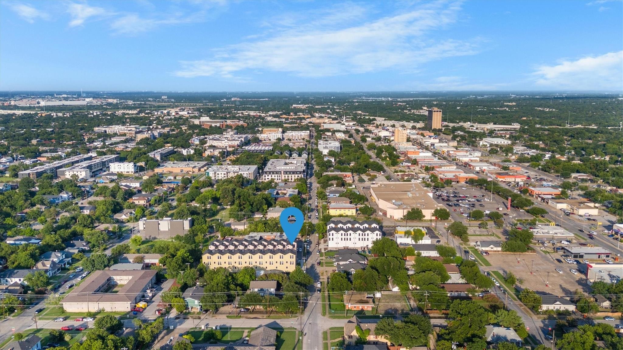 723 W 10th Street 106