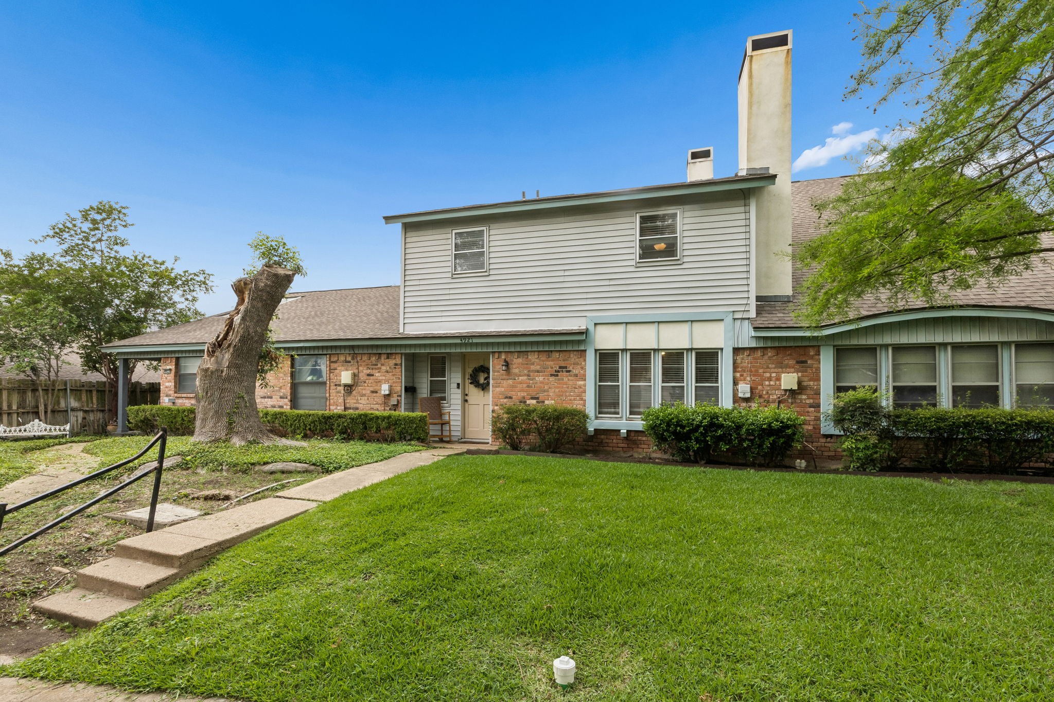 4921 Rollingwood Court