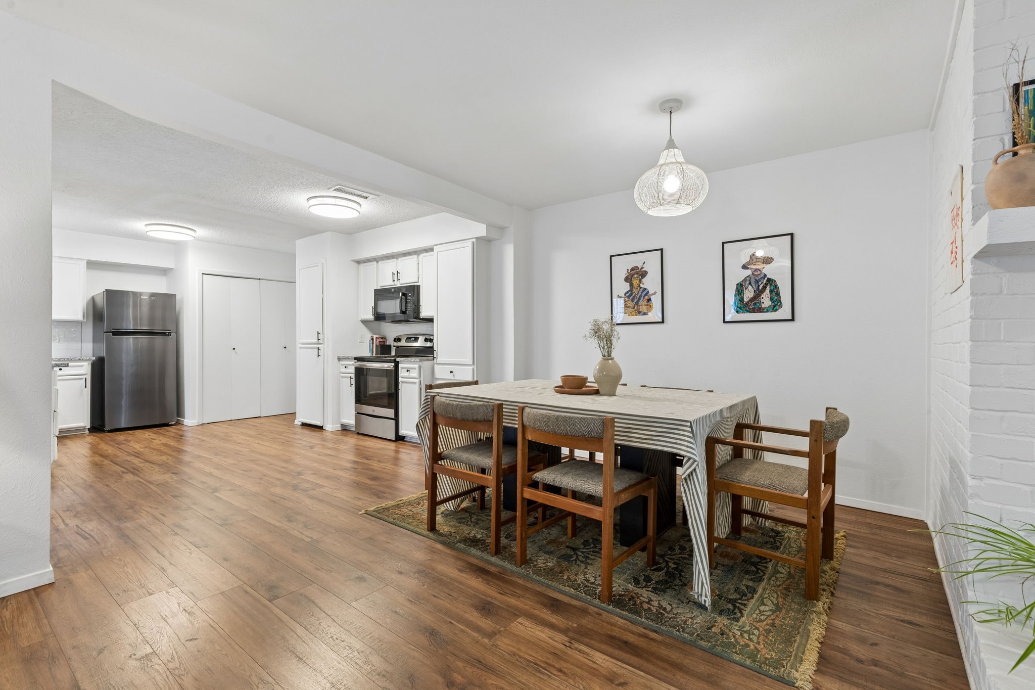 4921 Rollingwood Court
