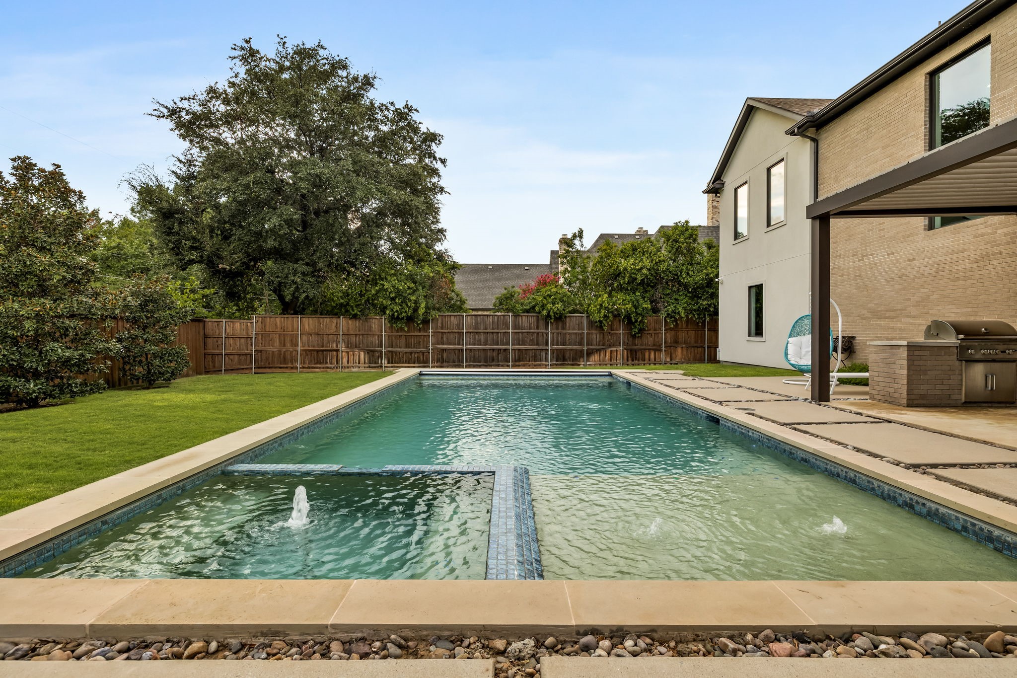 5724 Charlestown Drive