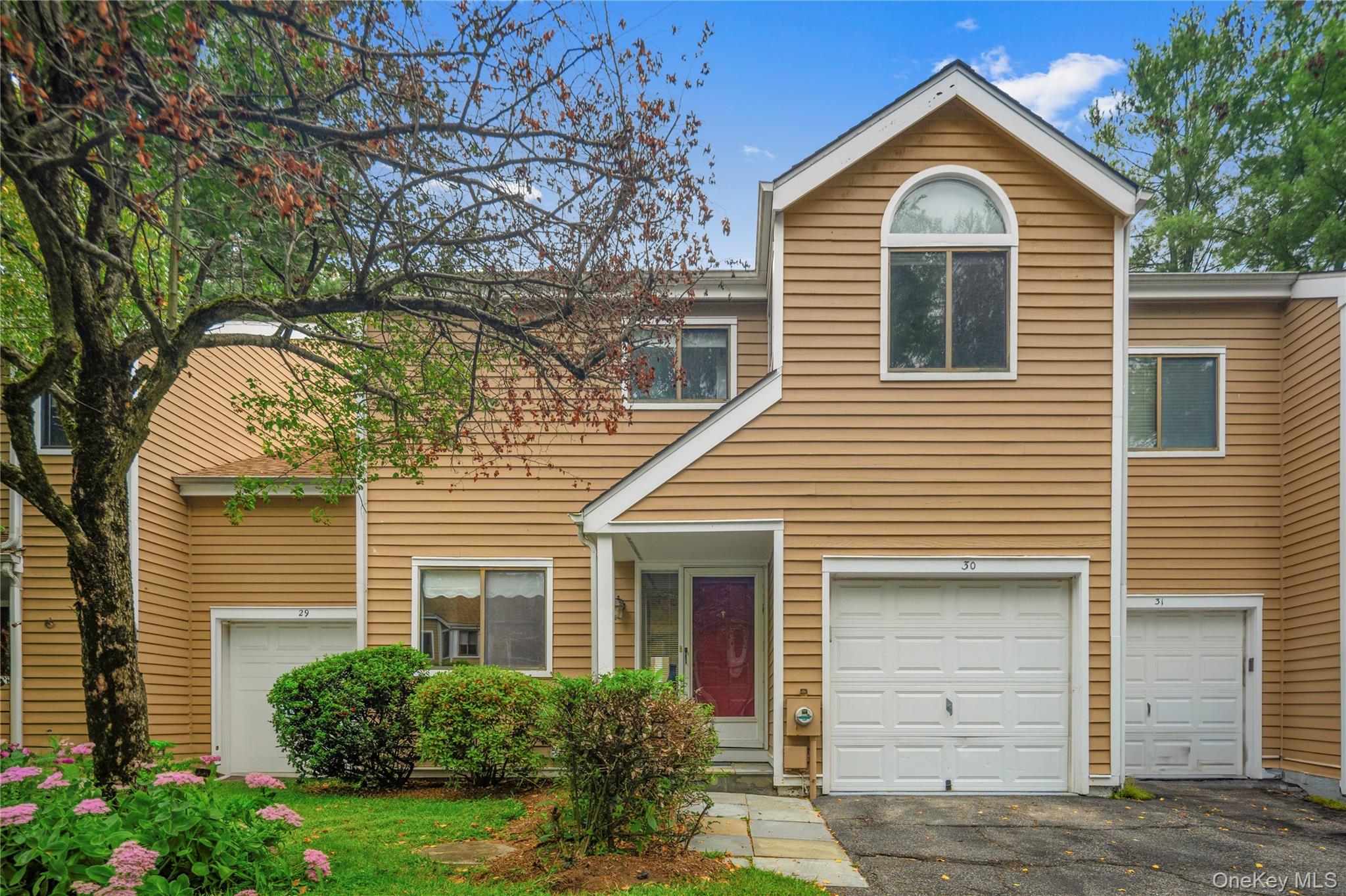 30 Rambling Brook Road