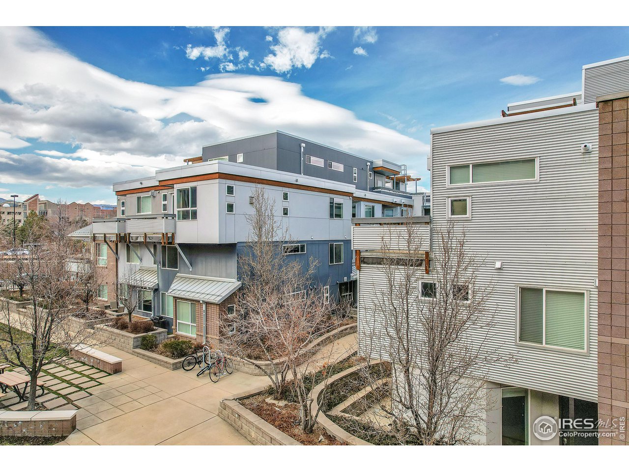 2810 E College Ave 305