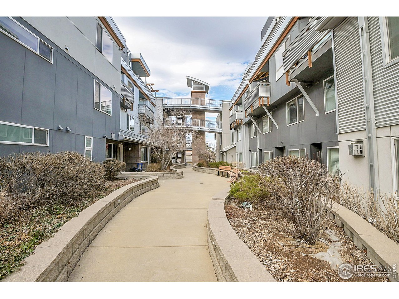 2810 E College Ave 305